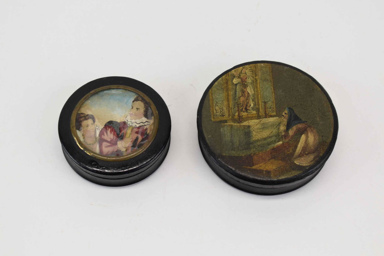 Two Antique Paper Mache Snuff Boxes (1 of 6)