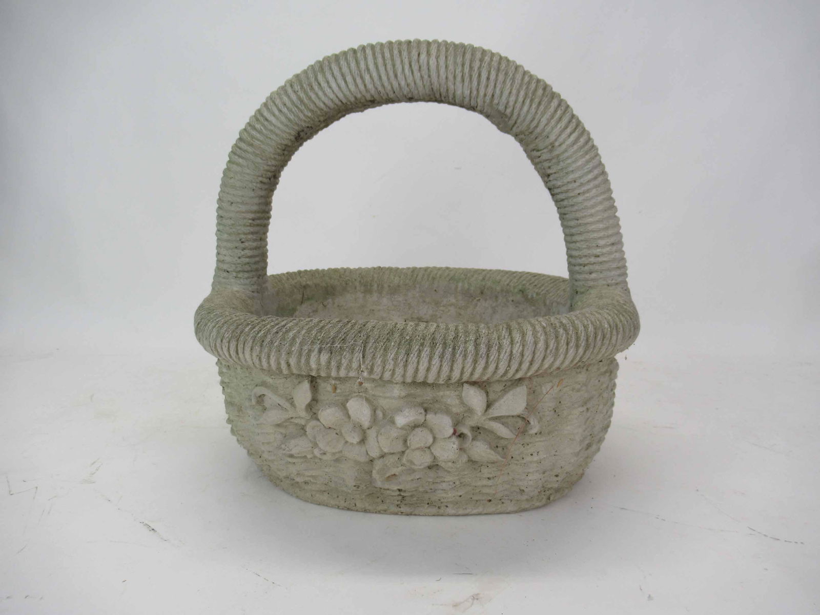Concrete Outdoor Garden Basket (1 of 4)