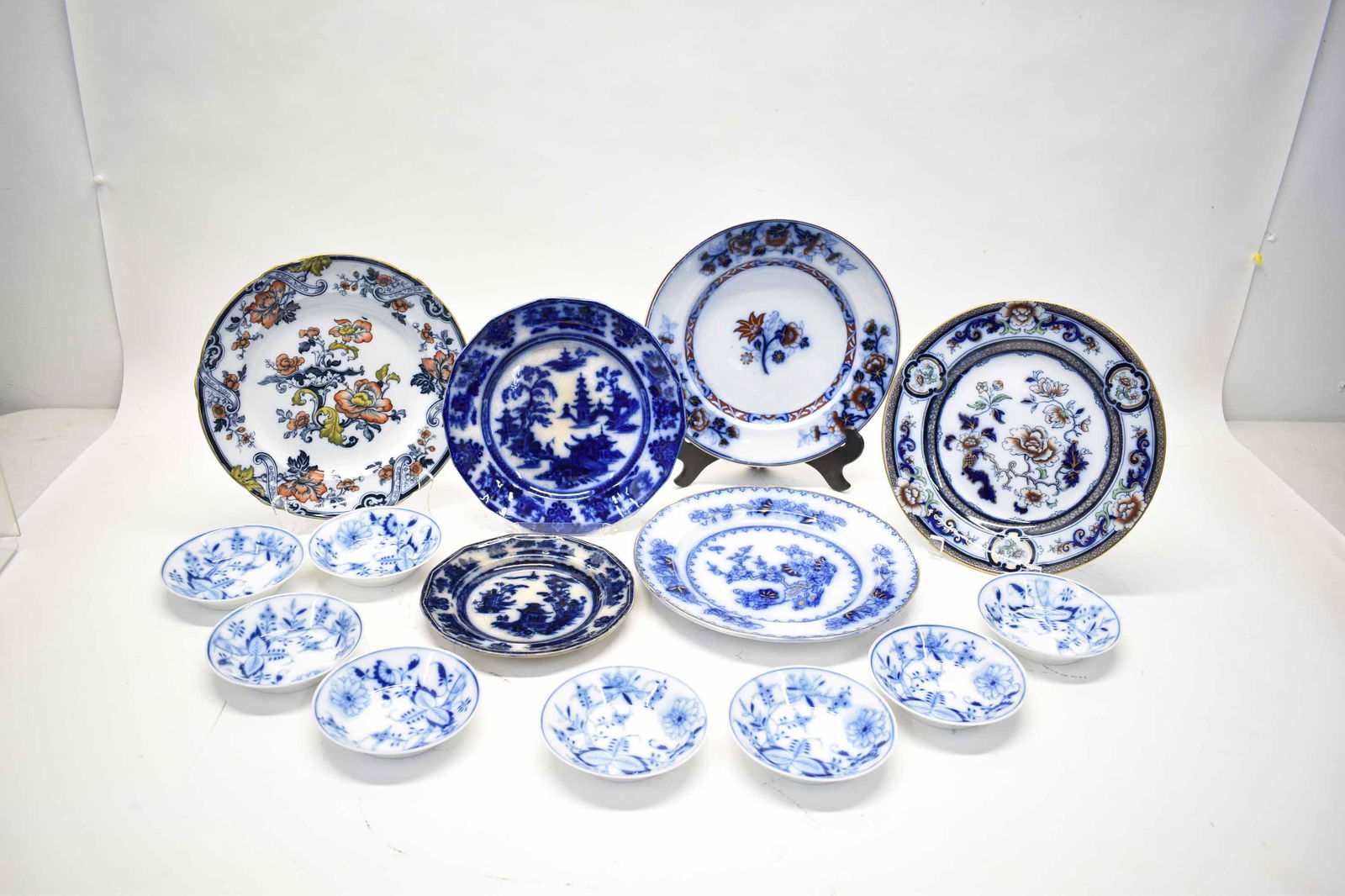 Group of Assorted Antique Porcelain Dishes (1 of 7)