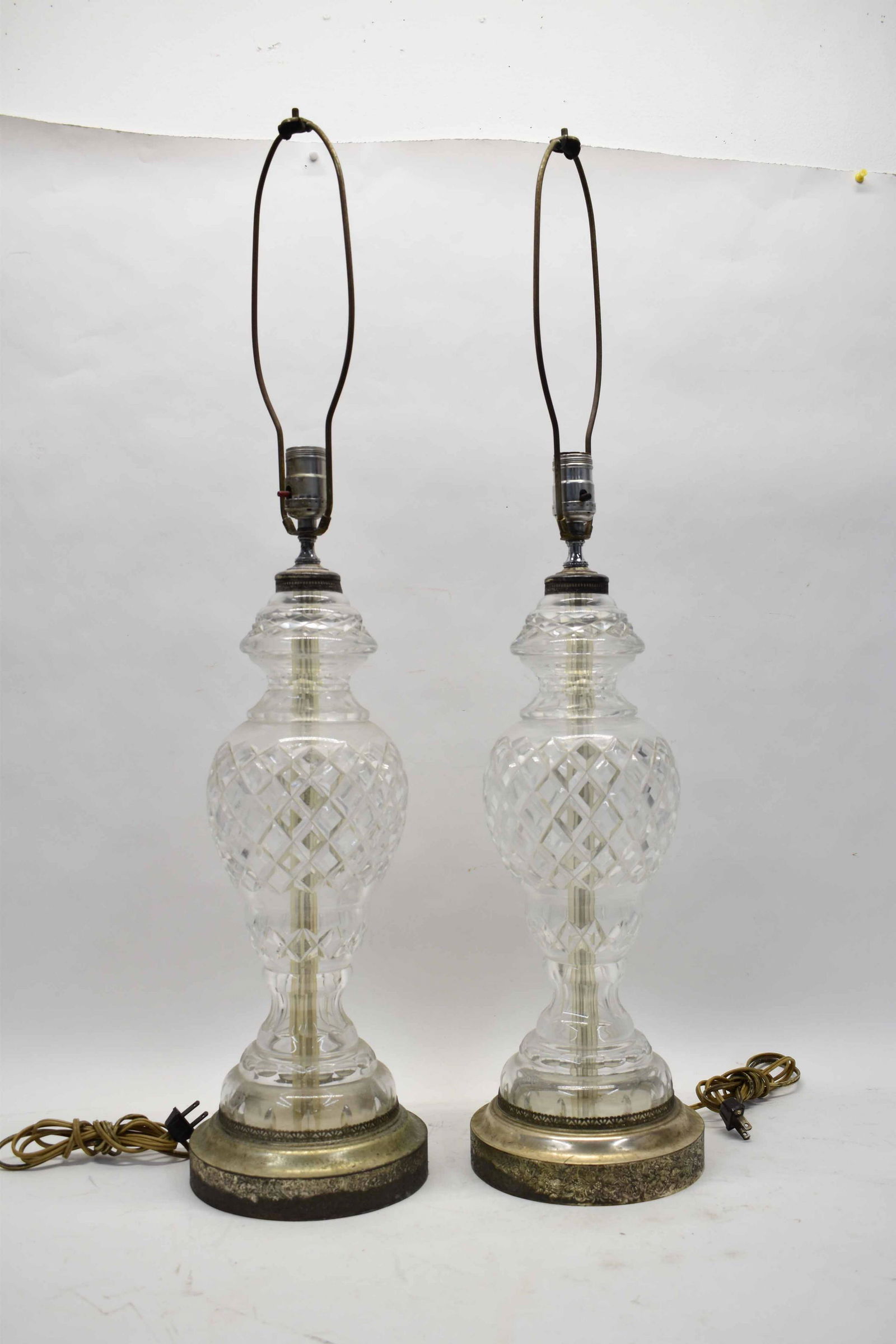 Vintage Pair of Cut Crystal Table Lamps (1 of 6)