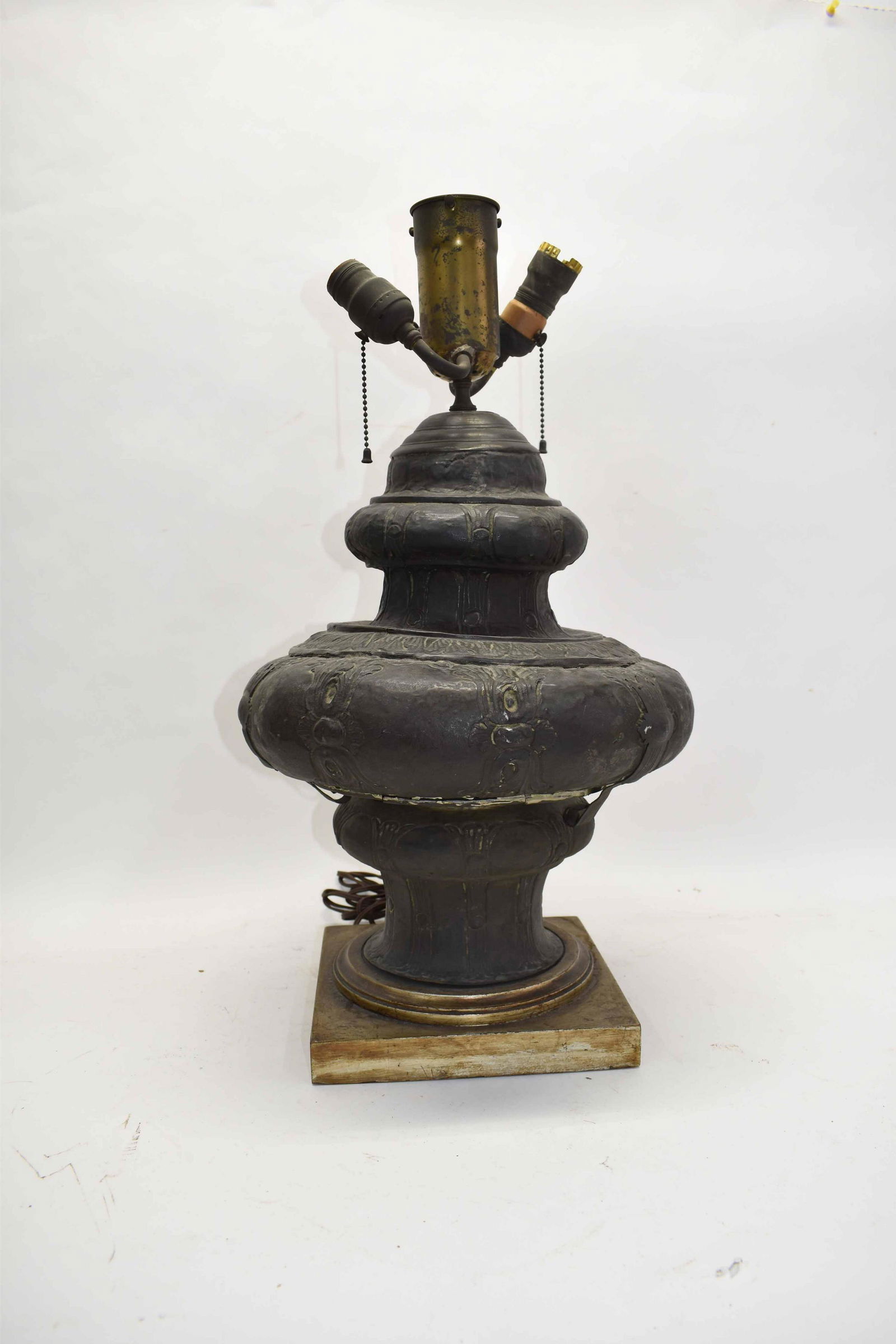 Victorian Style Brass Architectural Table Lamp (1 of 9)