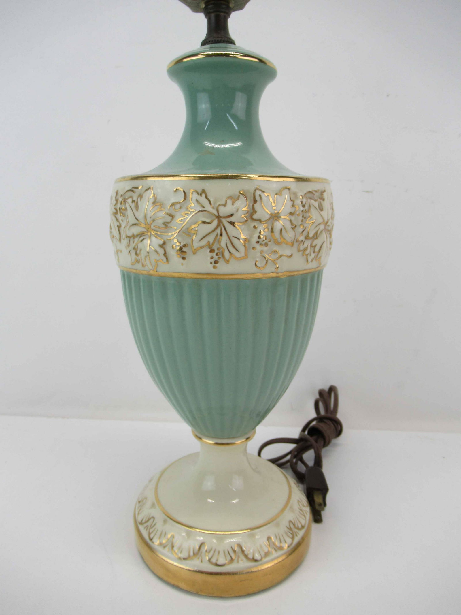 Vintage Porcelain Table Lamp (1 of 4)