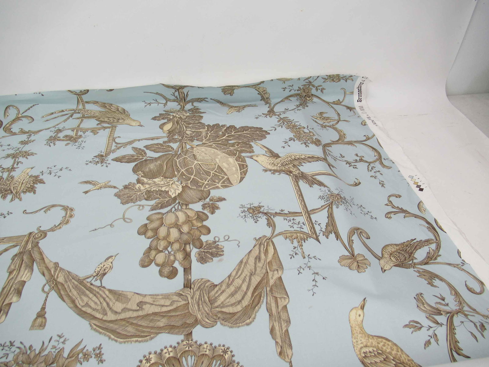 Bruschwig & Fils Fabric Bolt Toile Pattern (1 of 3)