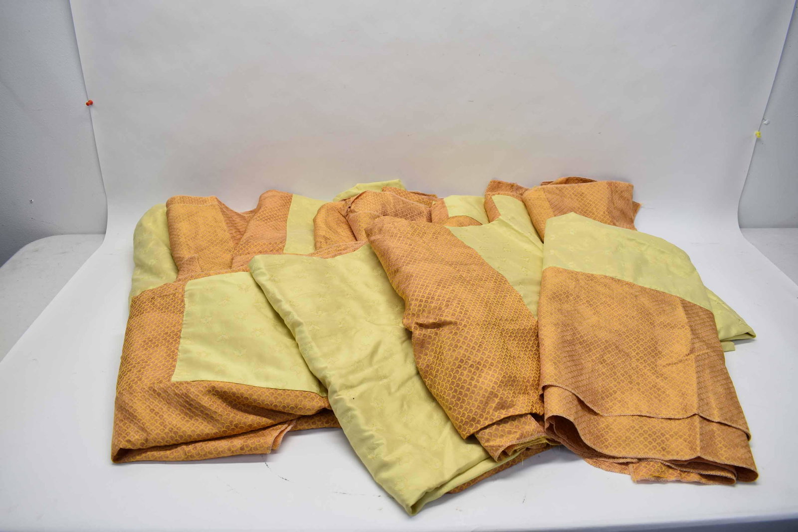 12 Custom Travers Square Tablecloths: 12 Custom Travers Square Tablecloths having a yellow bee pattern with golden beehive border; used condition, wear/worn, some with stains, each measure 70" x 70"