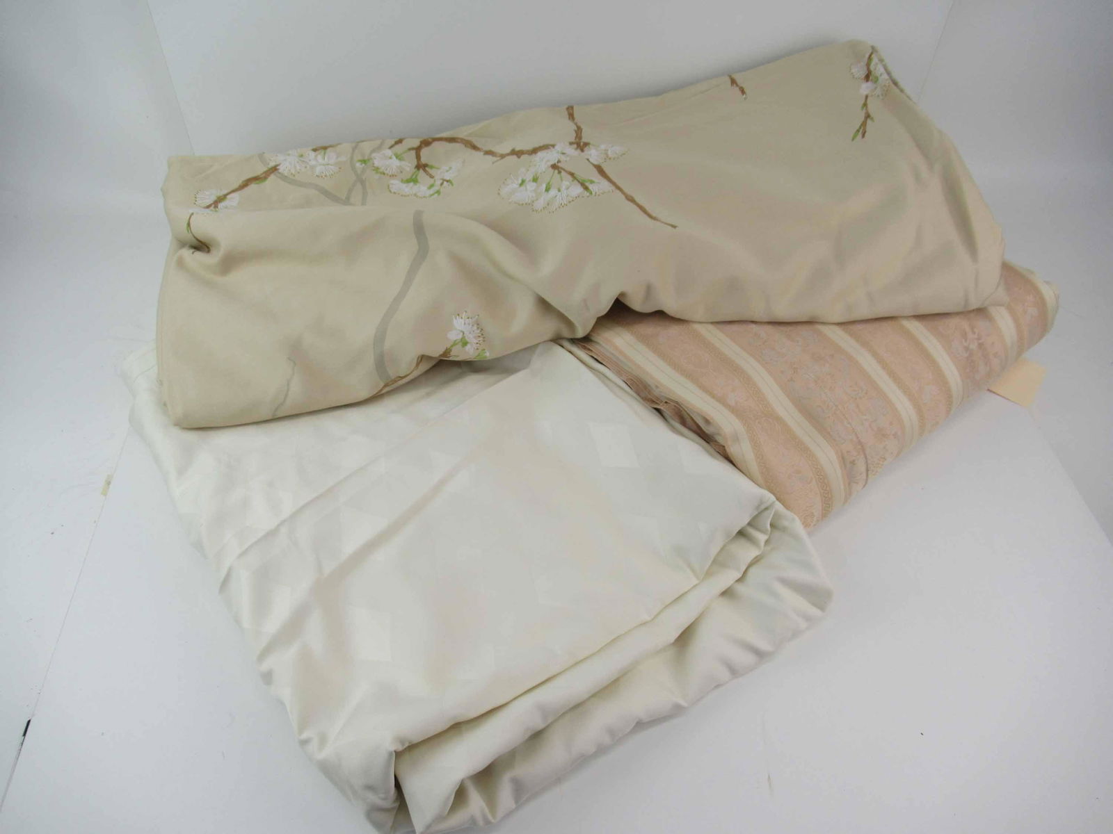 Two King Size European Bed Duvets (1 of 7)