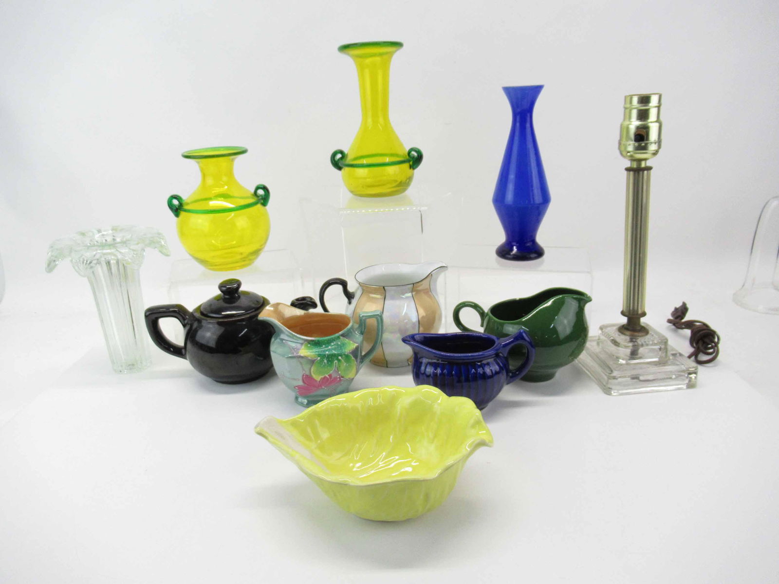 Group of Assorted Porcelain Table Articles (1 of 5)