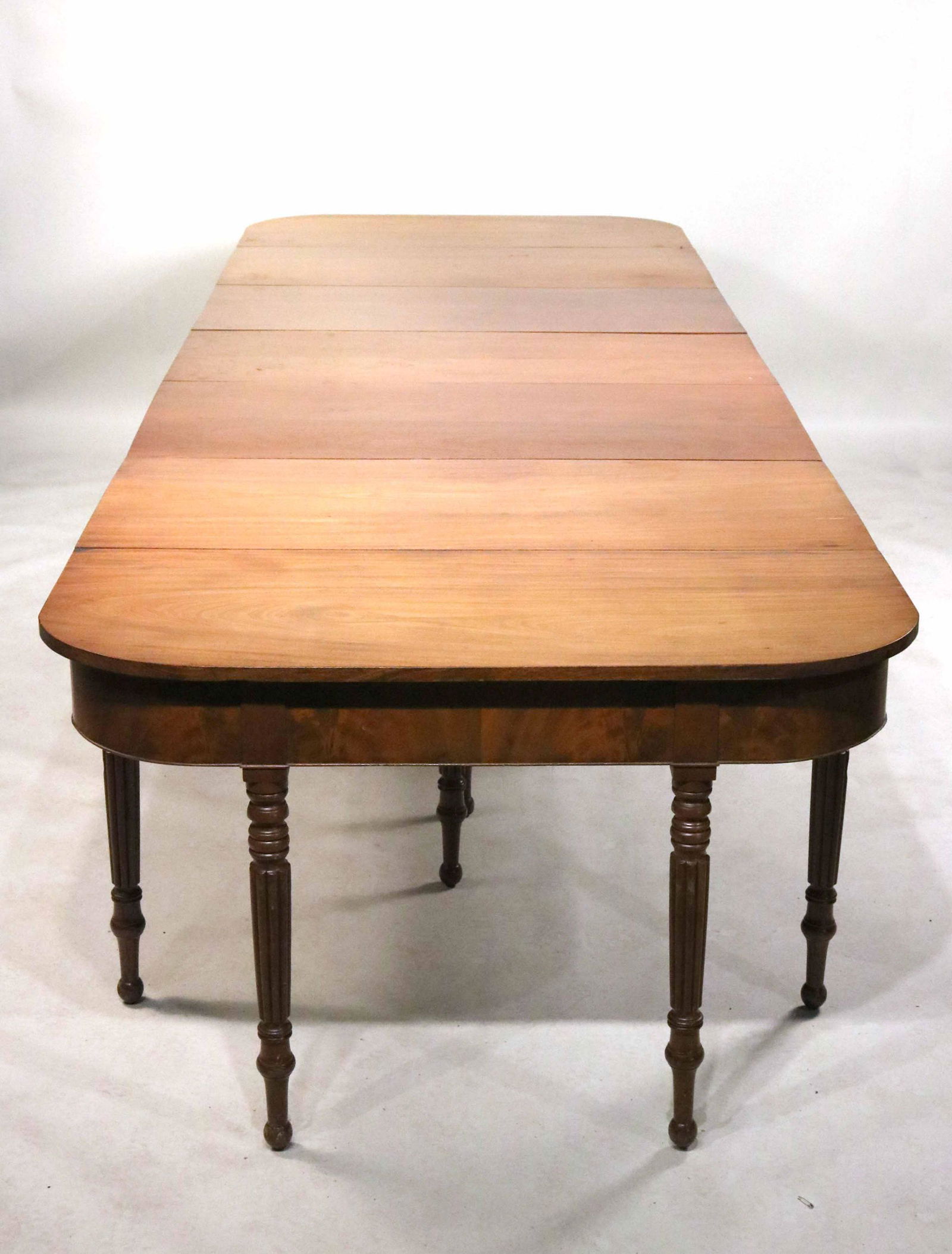 Federal Mahogany Three-Part Dining Table (1 of 5)