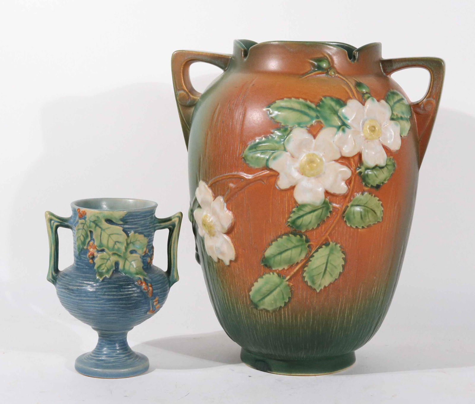 Two Roseville Art Pottery Double Handled Vases (1 of 7)