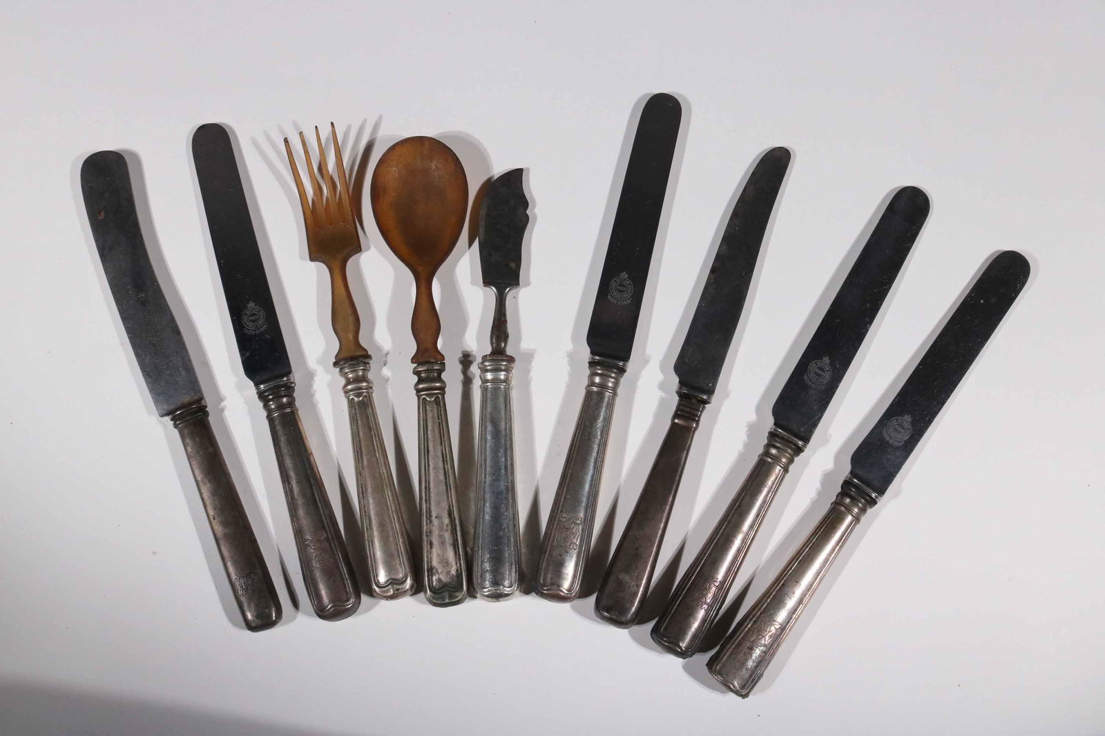 Pair of 800 Silver Handled Serving Fork and Spoon (1 of 5)