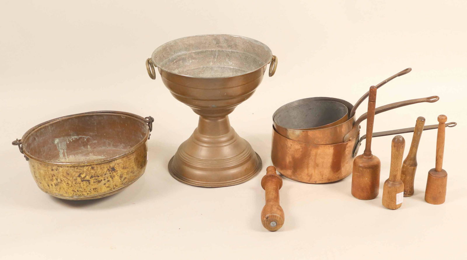 Three Graduated Copper Pots (1 of 7)