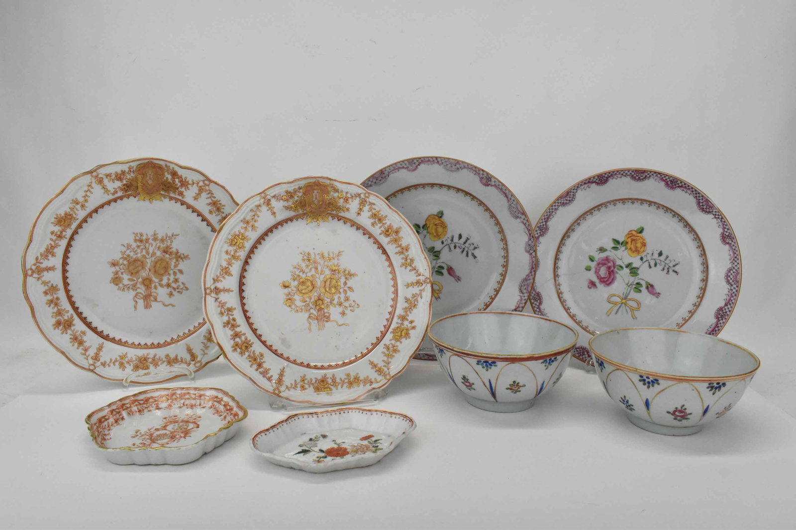 Two Pairs of Chinese Export Floral Plates (1 of 19)