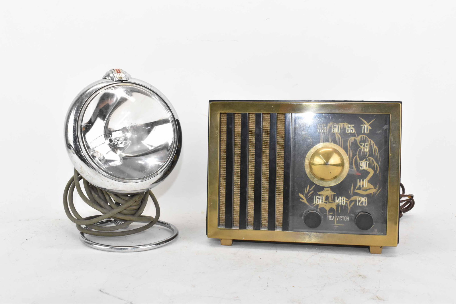 RCA Victor Chinoiserie Decorated Radio (1 of 5)