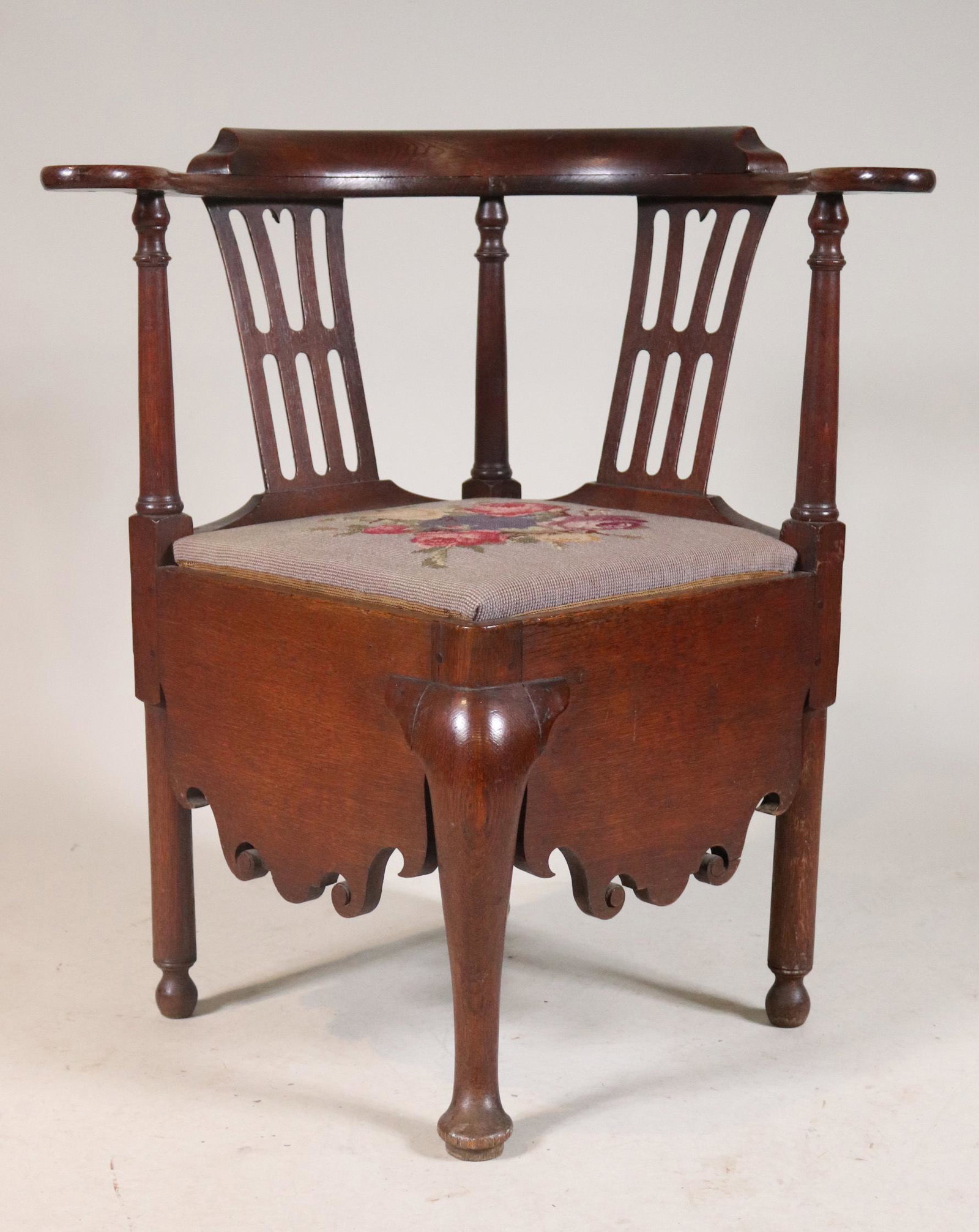 Chippendale Style Oak Corner Potty Chair: 18th/19th C., with removable needlepoint seat. 32-1/2"h x 29-1/4"w x 25-1/2"d