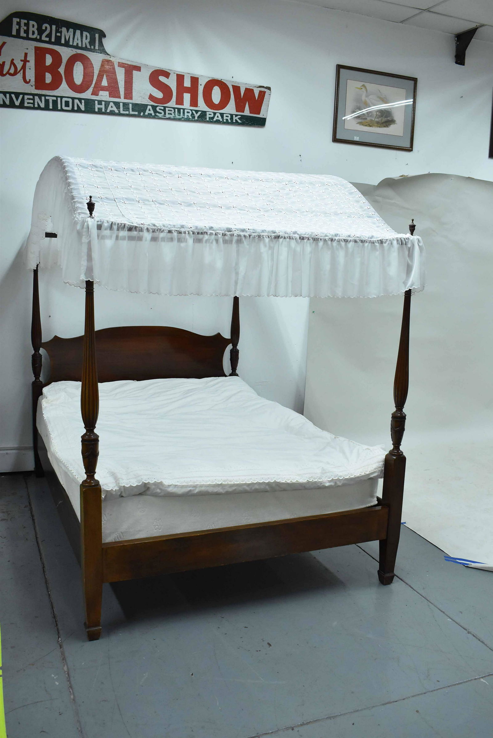 Hepplewhite Style Mahogany Carved Canopy Bed (1 of 3)