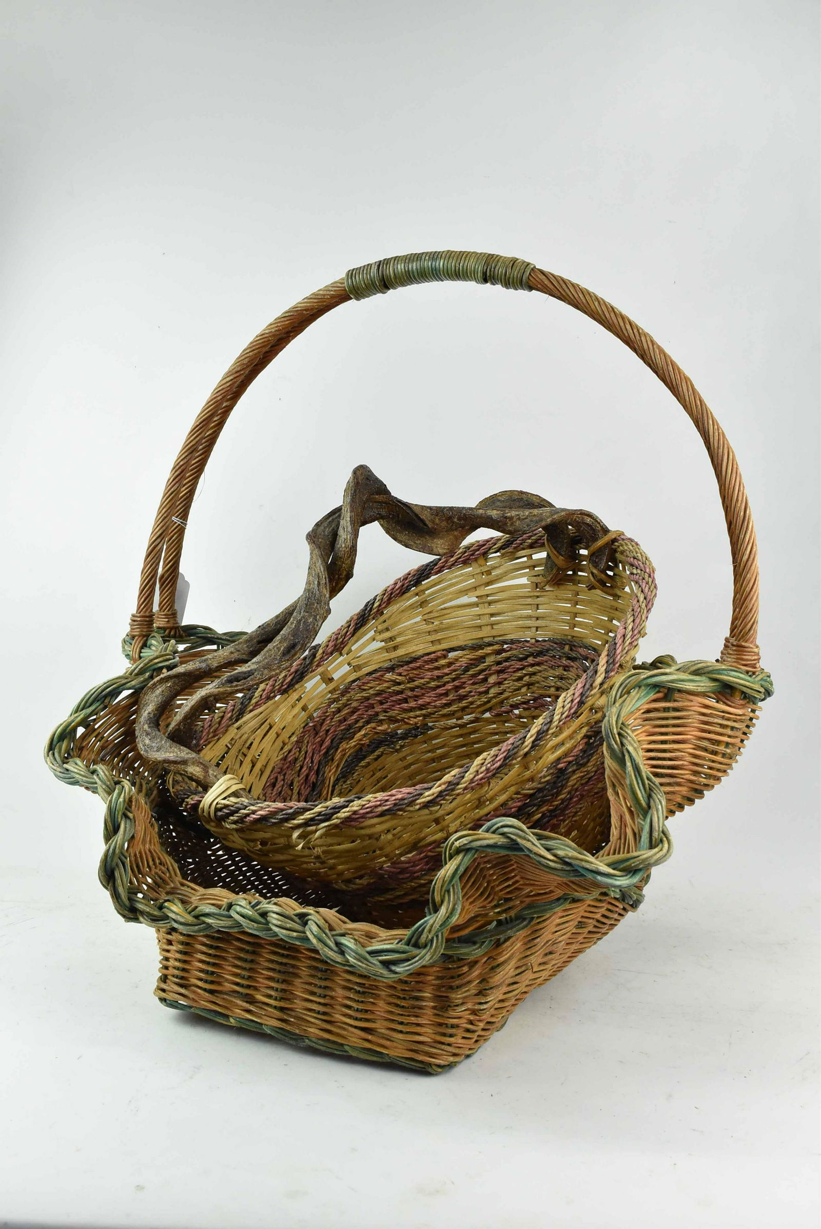Wicker Basket with Root Handle (1 of 8)