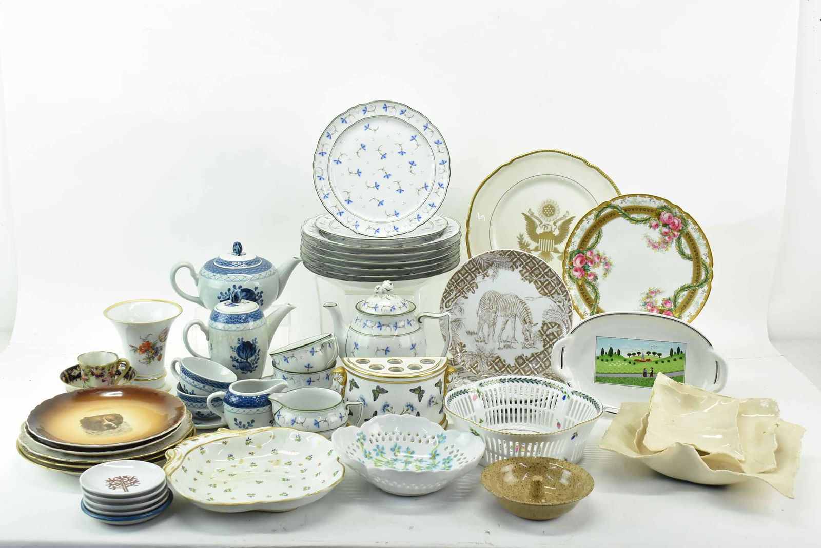 Group of Assorted Porcelain Table Articles (1 of 13)