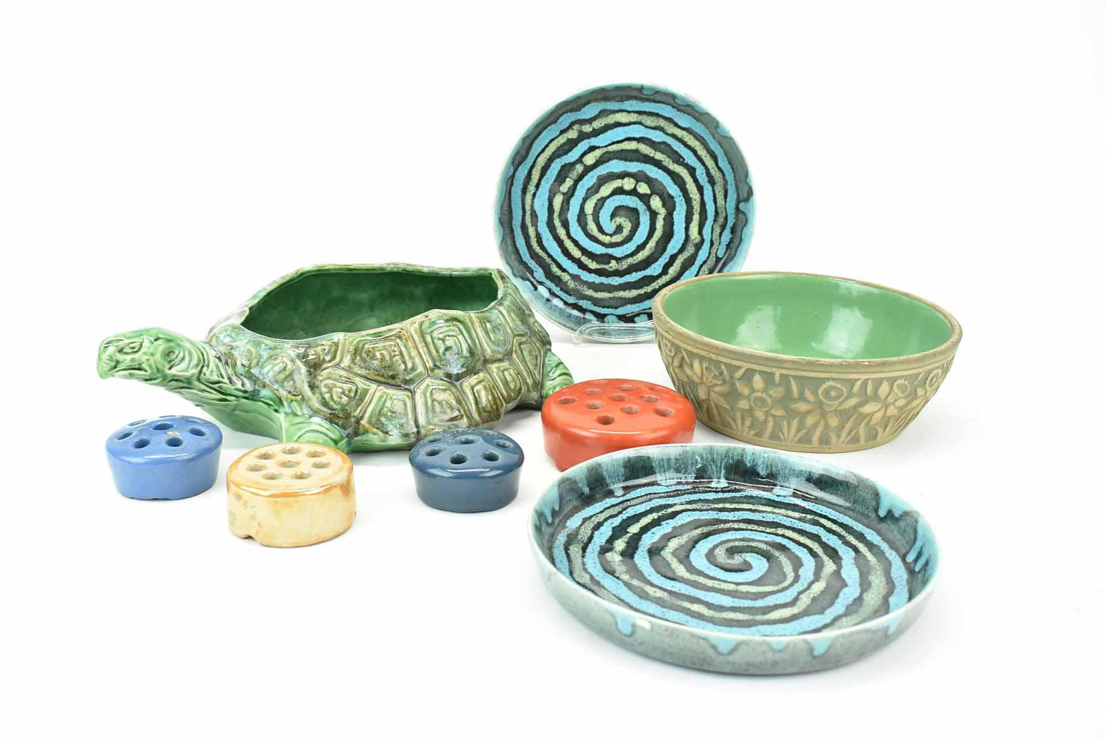 McCoy Pottery Turtle Planter (1 of 7)