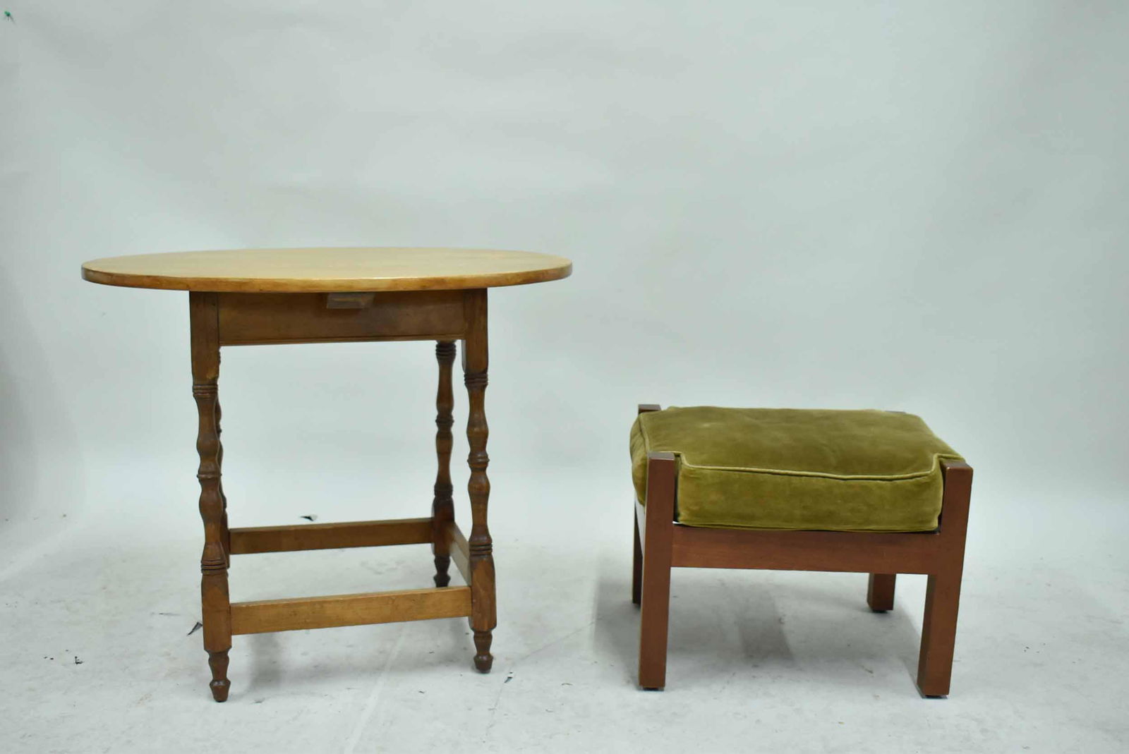 Arts + Crafts Style Wooden Bench (1 of 6)