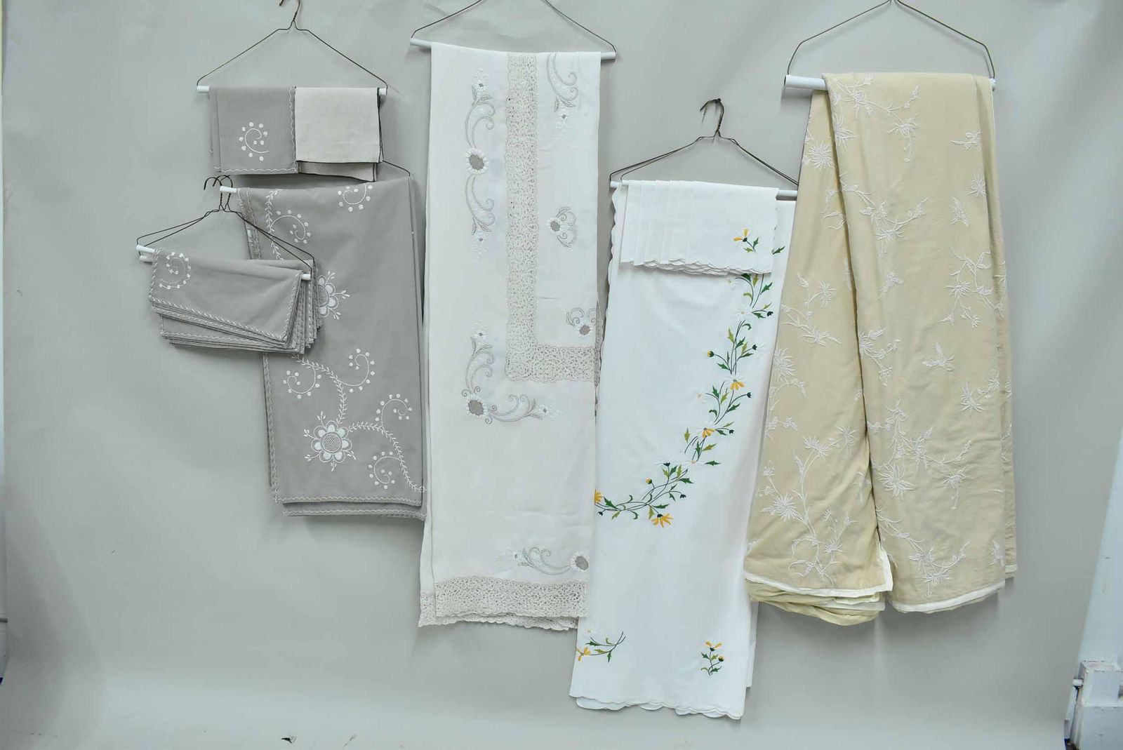 Group of Assorted Embroidered Linens (1 of 10)