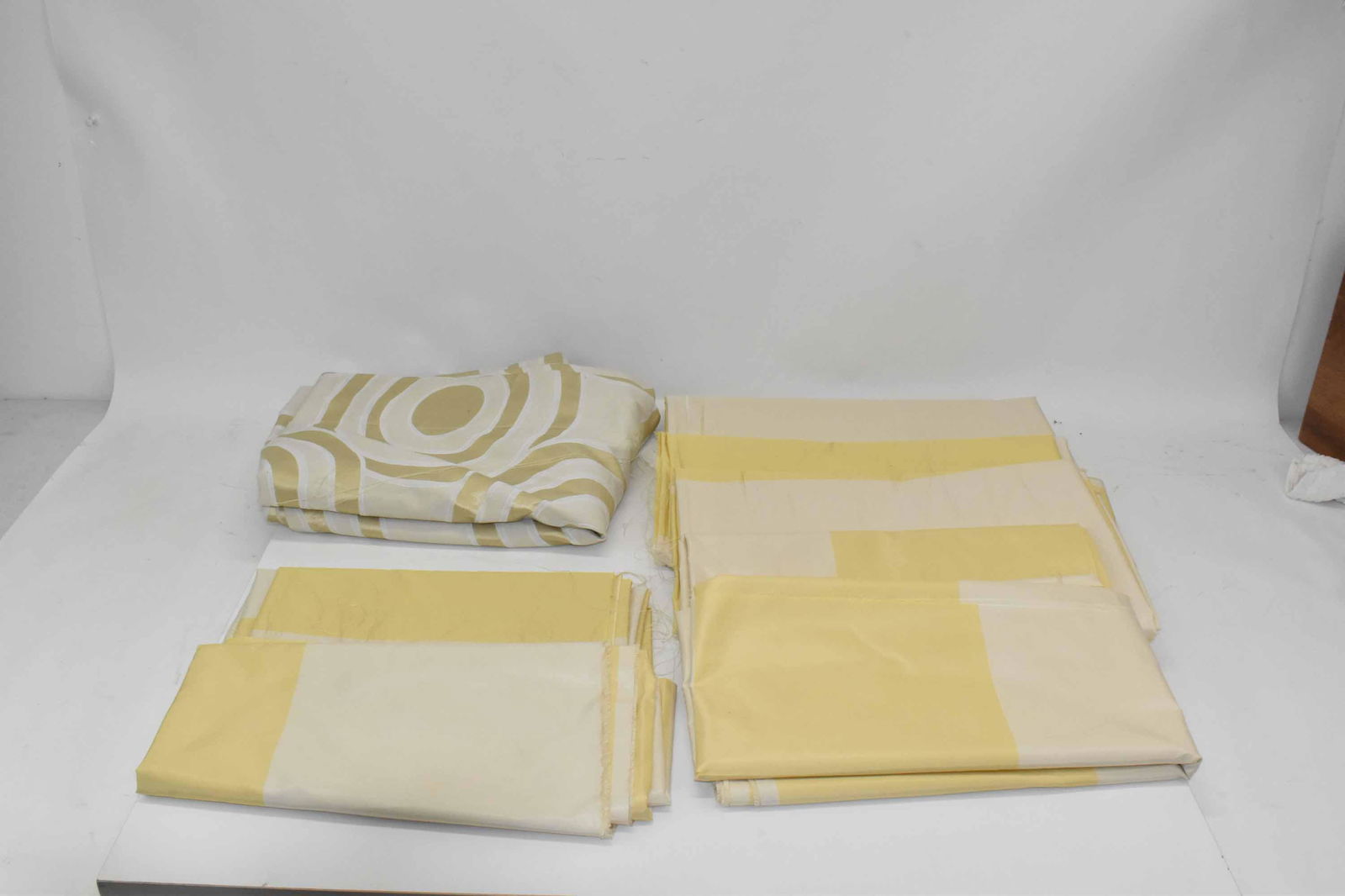 7 Jim Thompson Gold Stripe Silk Fabric Remnants (1 of 10)