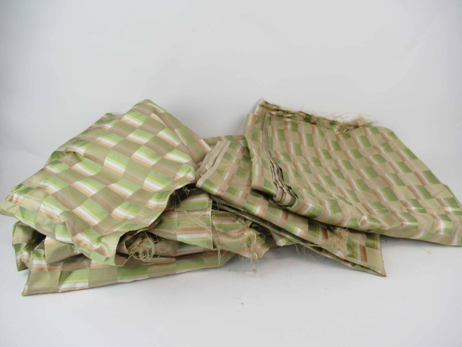 6 Assorted Pieces of Striped Checkerboard Fabric (1 of 4)