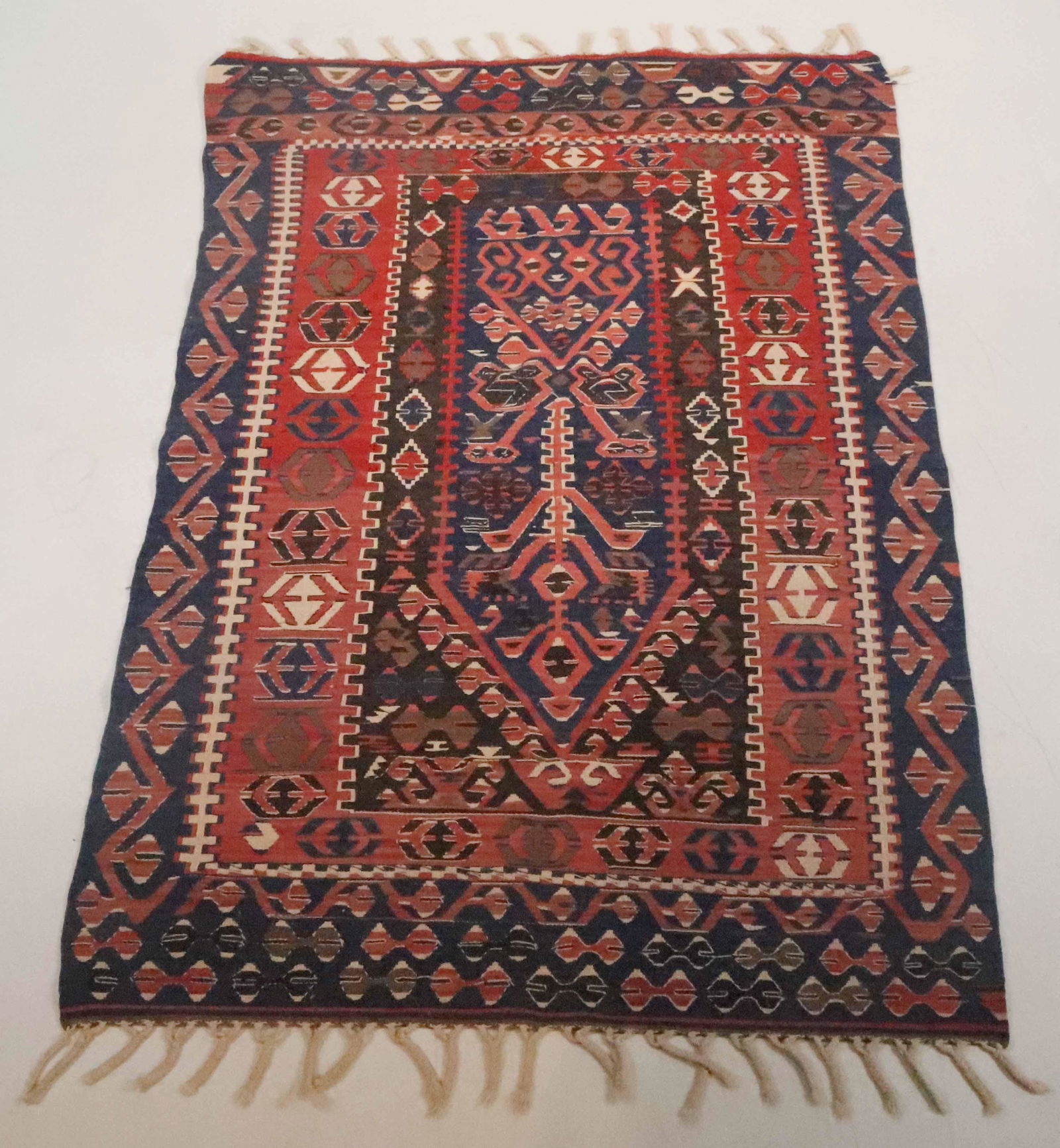 Tribal Throw Rug (1 of 5)