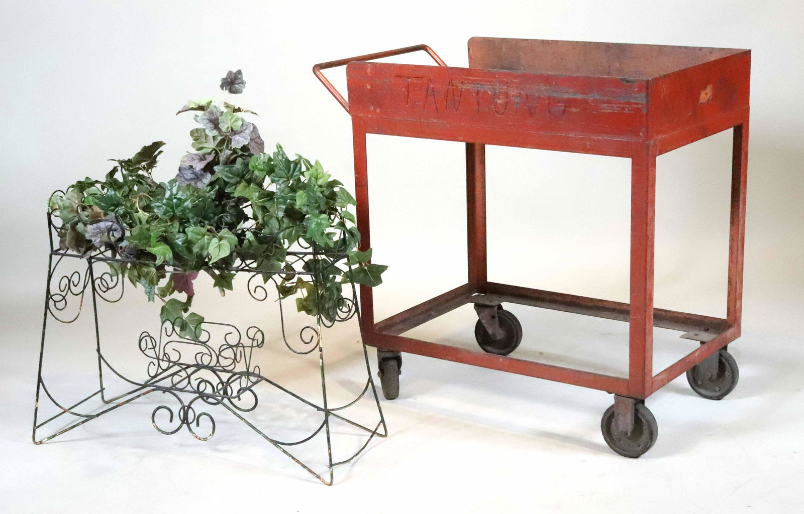 Wirework Planter (1 of 11)