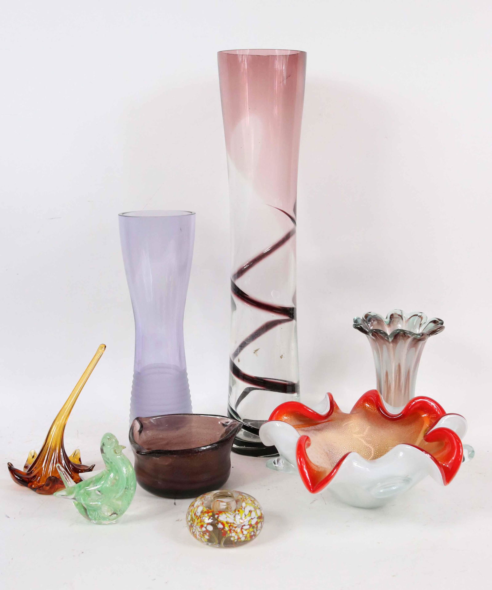 Eight Art Glass Table Articles (1 of 7)