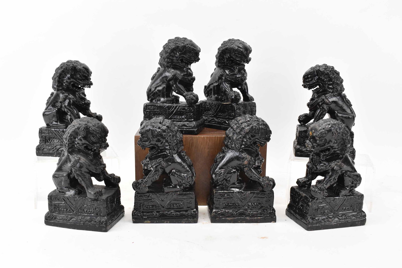 4 Pairs of Black Cast Iron Foo Dogs (1 of 5)