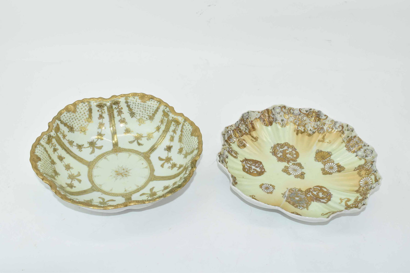 Nippon Gilt Decorated Porcelain Bowl: Nippon Gilt Decorated Porcelain Bowl with gilt moriage decoration, stamped S & K Nippon Japan, together with a gilt moriage porcelain bowl; used condition, gold and paint loss, chips to rim, largest b