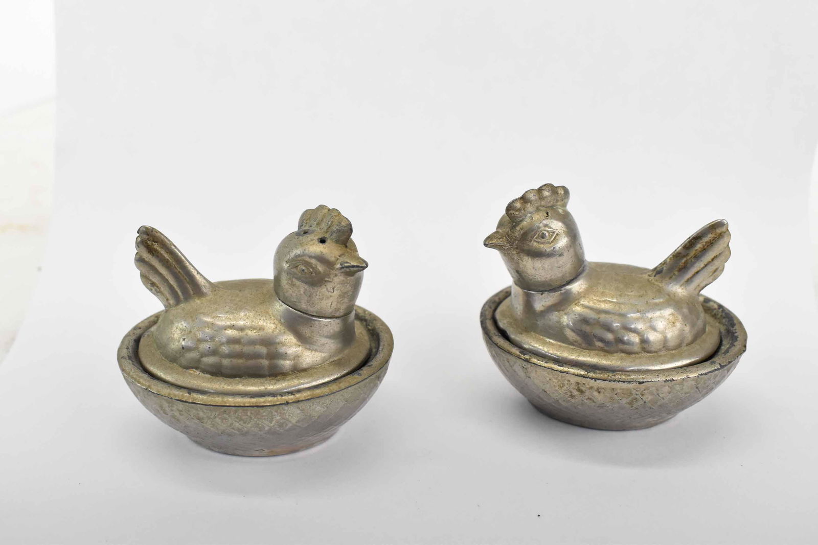 Pair of Hen on Nest Salt Cellars (1 of 3)