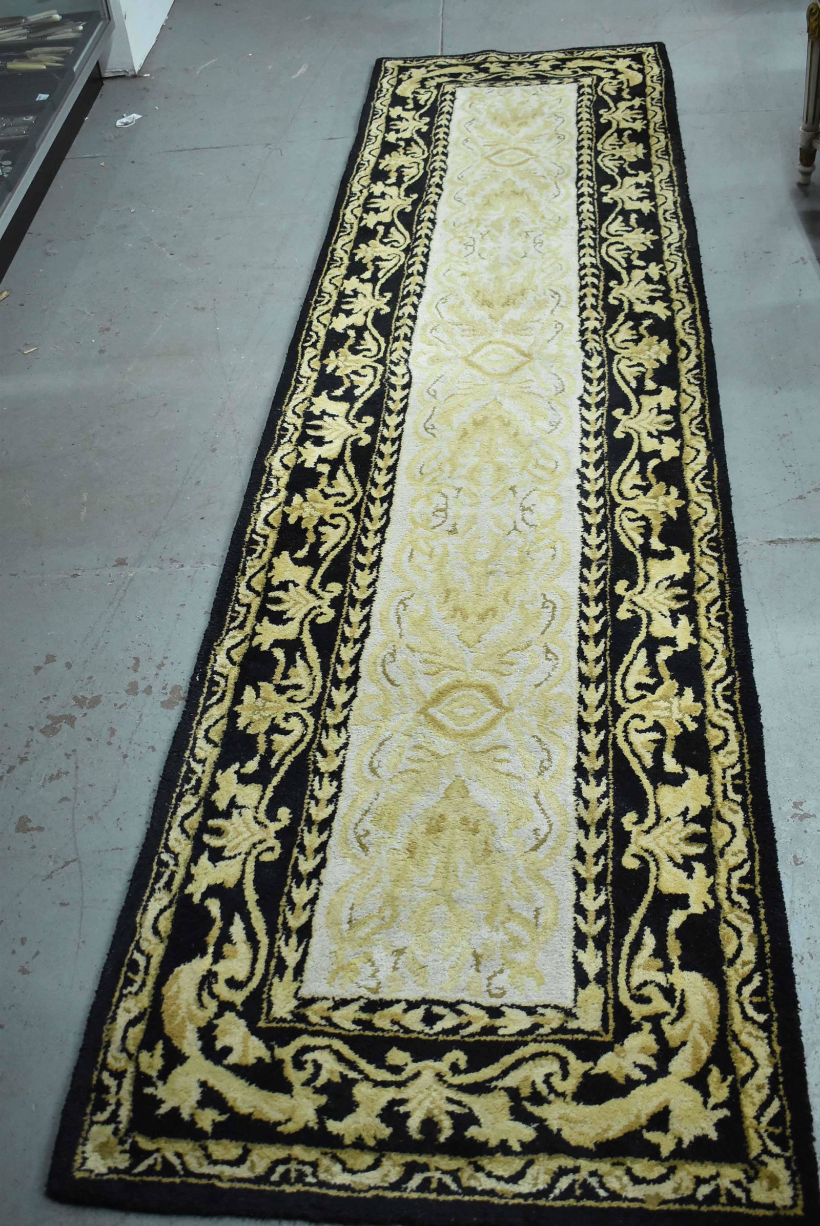 Decorative Runner (1 of 8)