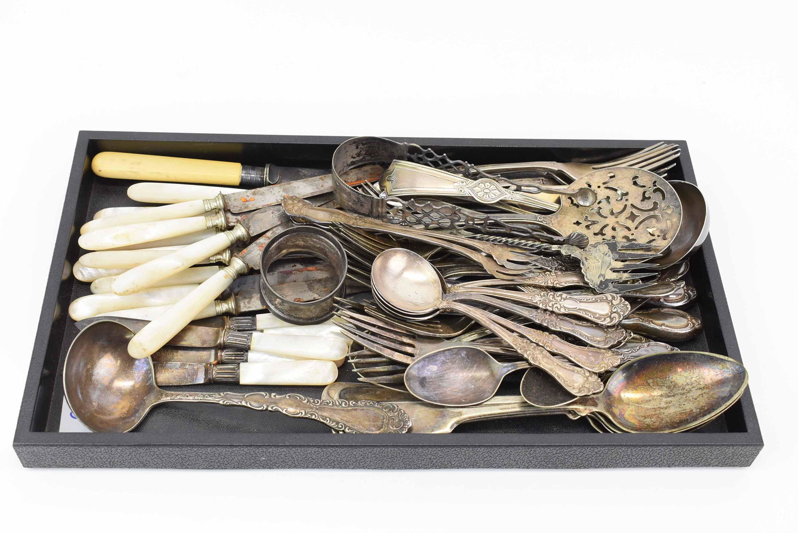 Group of Assorted Mother of Pearl Handled Knives (1 of 11)