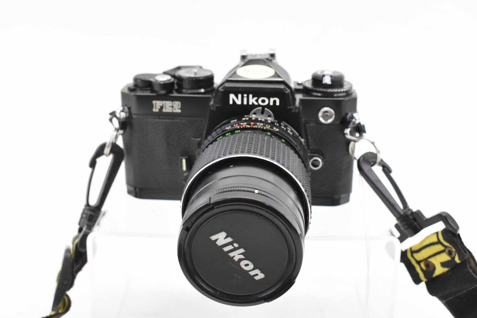 Vintage Nikon FE2 35mm Camera (1 of 4)