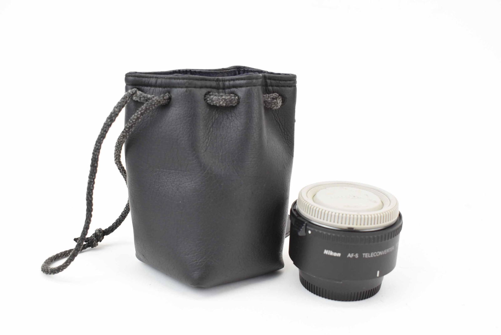 Nikon Teleconverter AF-S TC-17EII 1.7x: Nikon Teleconverter AF-S TC-17EII 1.7x. Used condition