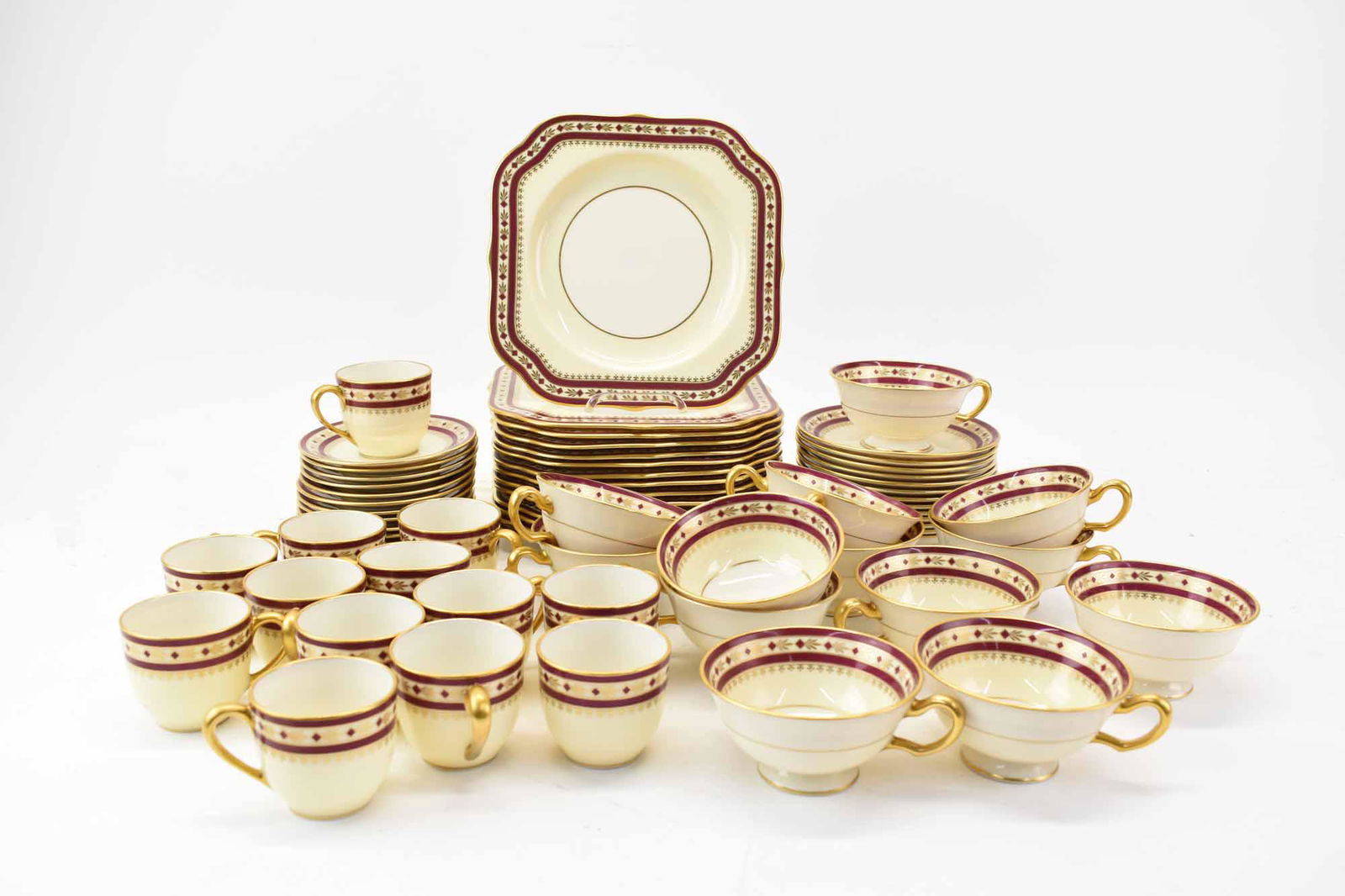 Lenox Maroon & Gold Partial Dessert Service (1 of 10)