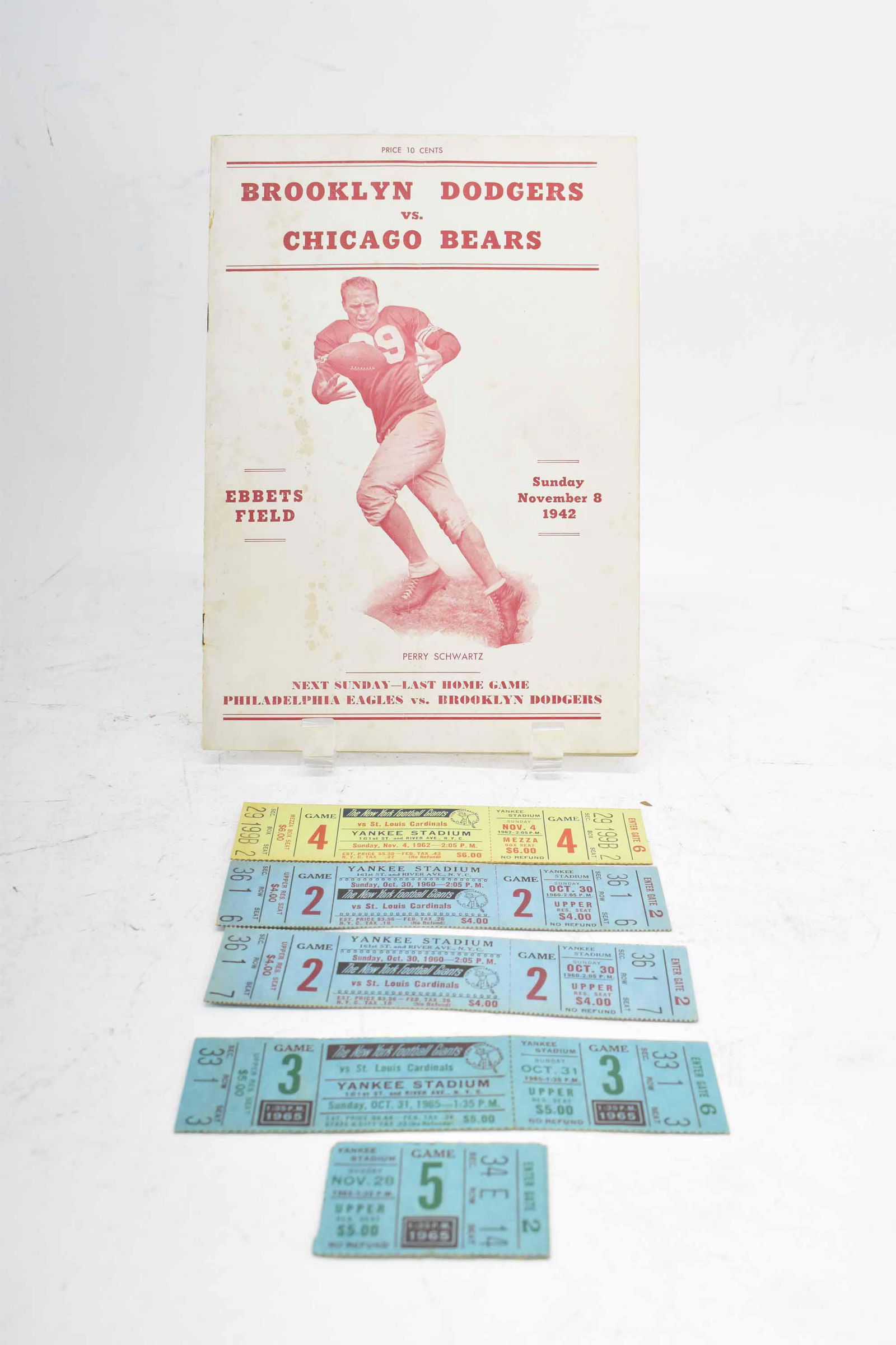 1942 Brooklyn Dodgers vs Chicago Bears Program (1 of 10)