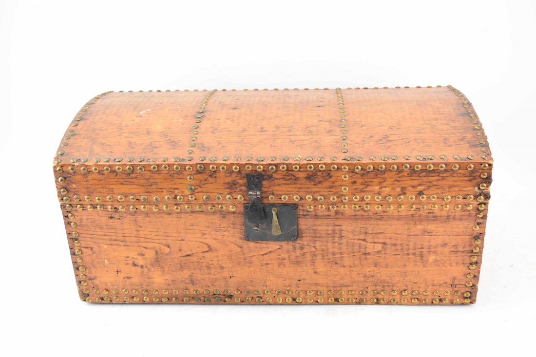Dome Top Wooden Chest (1 of 8)