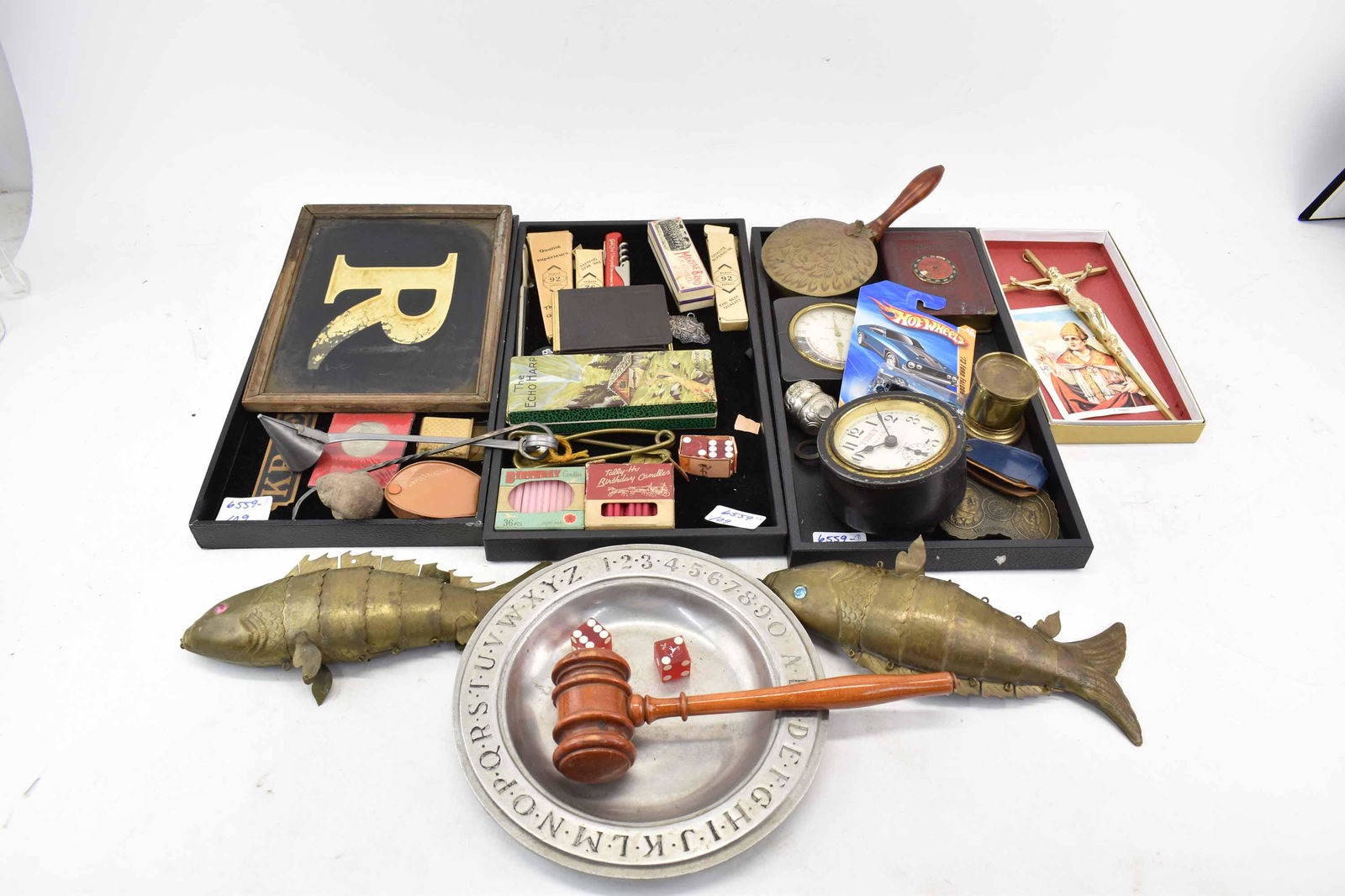 Group of Assorted Table Articles (1 of 9)