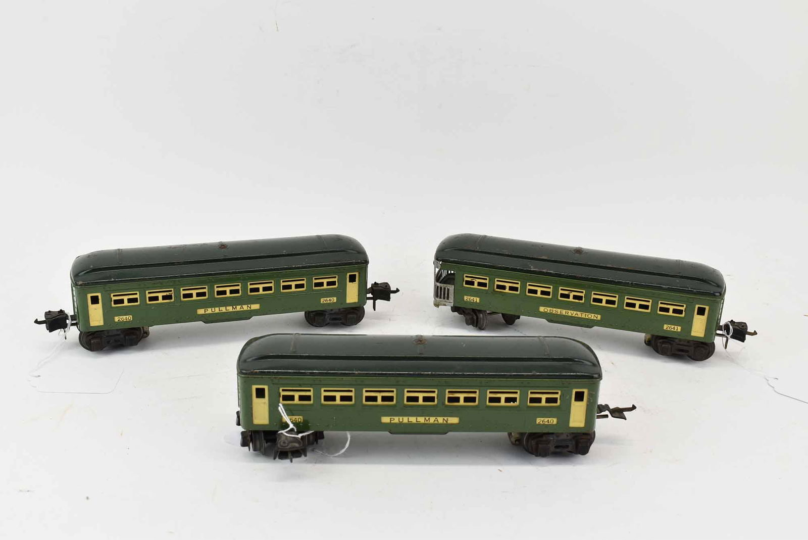 Two Lionel O Gauge Pullman Train Cars 2640 (1 of 8)