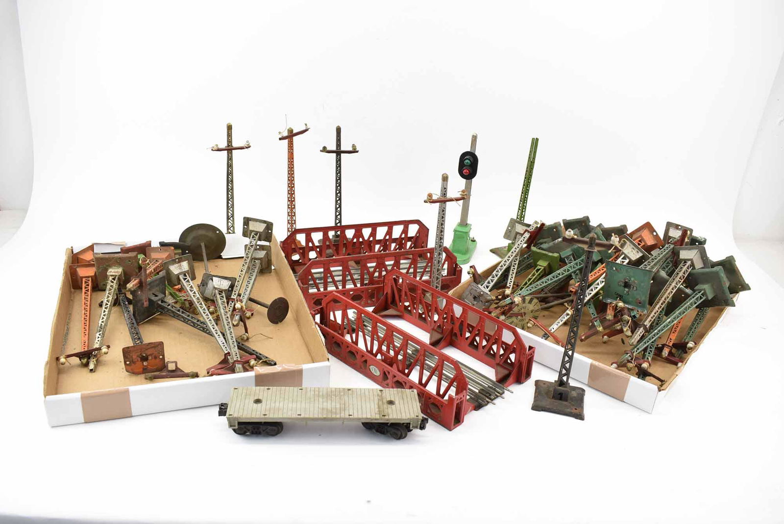 2 Lionel O Gauge Bridges (1 of 8)