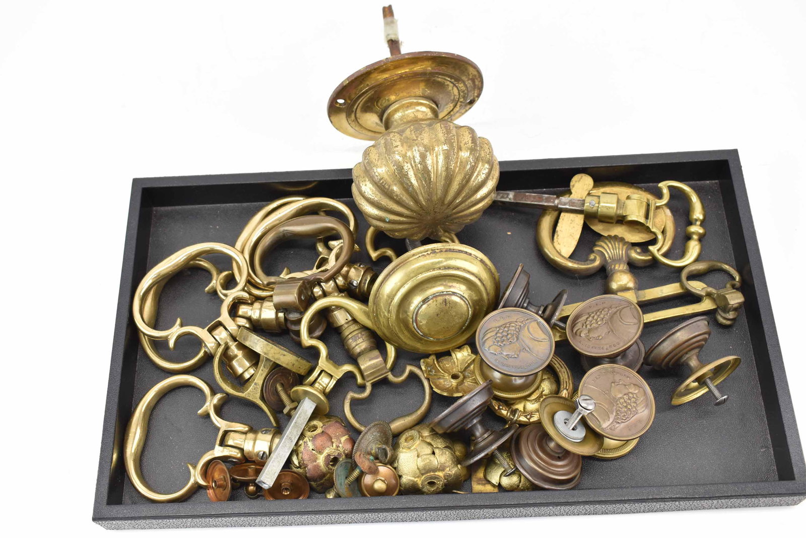 Group of Assorted Brass Furniture Pulls & Knobs (1 of 9)