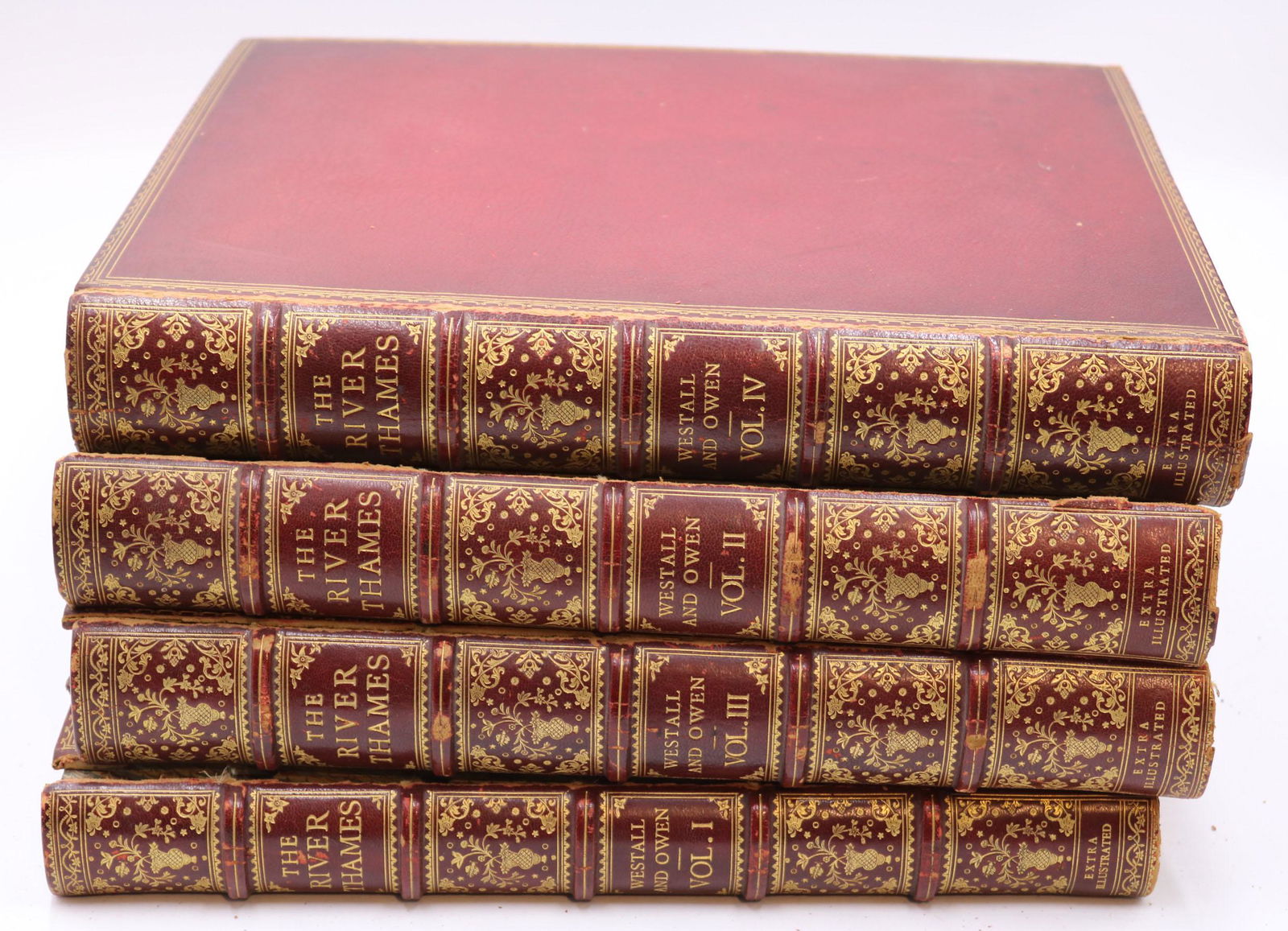 4 Volumes "Picturesque Tour of The River Thames" (1 of 5)