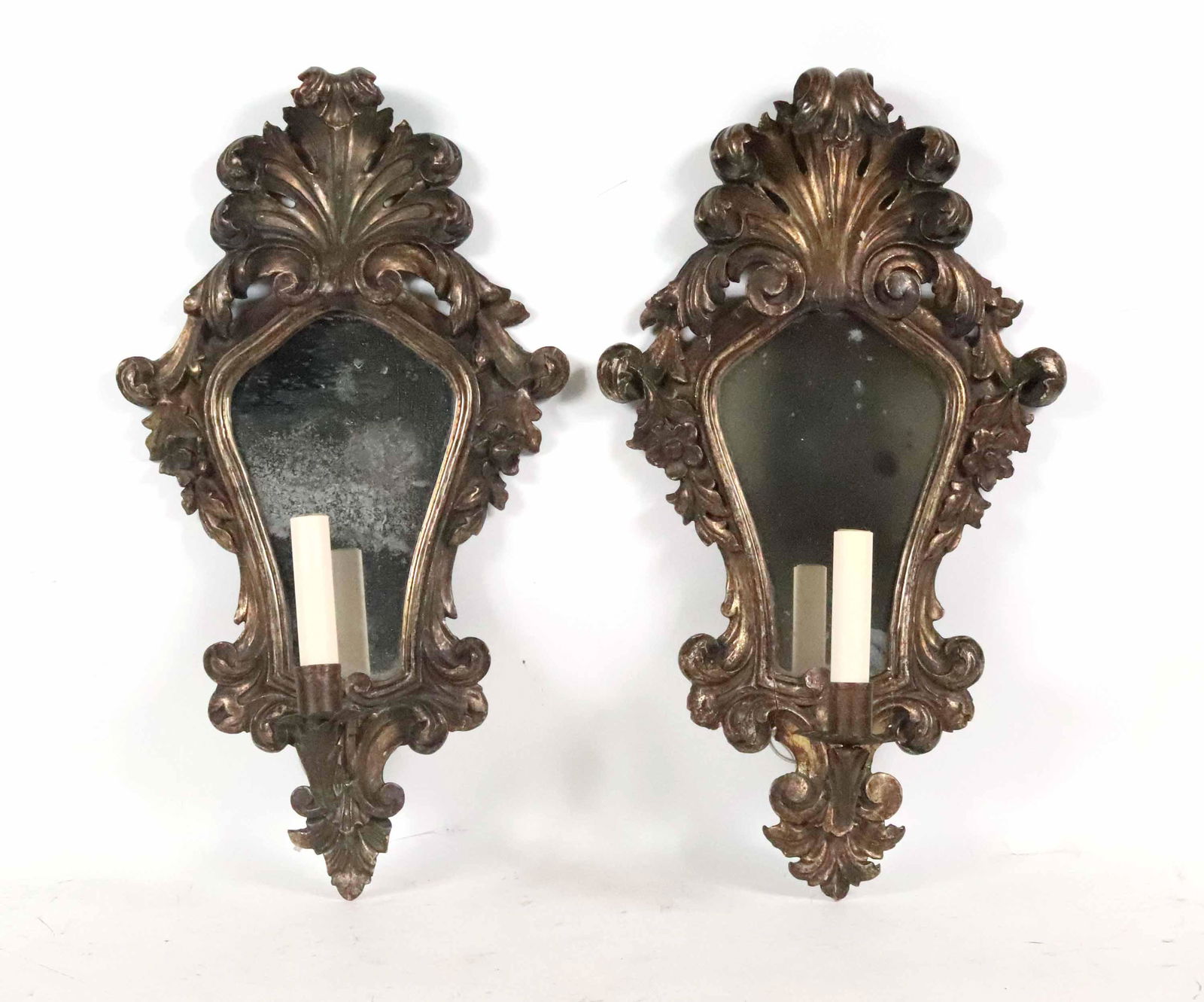 Pair of Rococo Style Giltwood Wall Sconces (1 of 10)