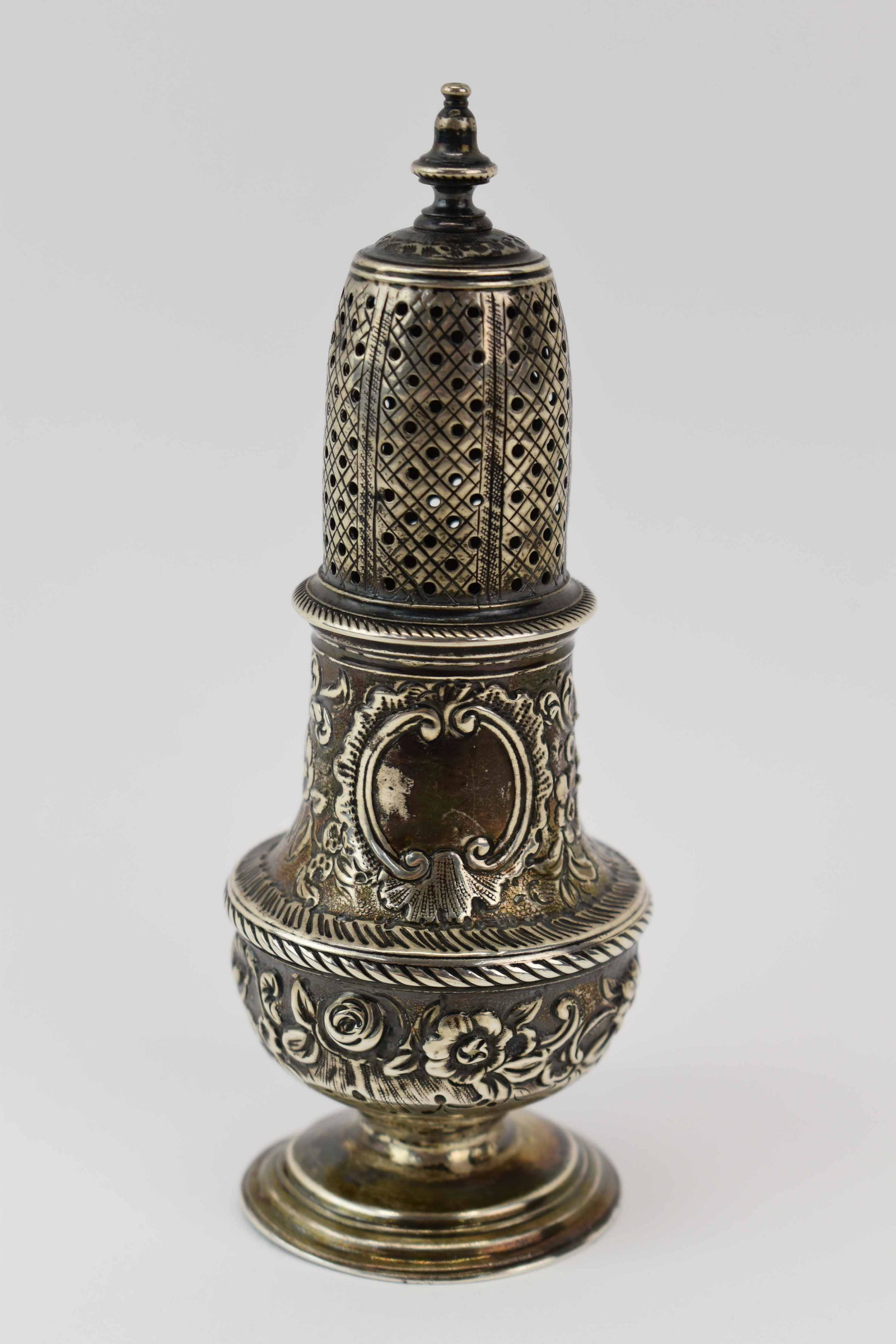 Antique David Field Silver Castor (1 of 8)