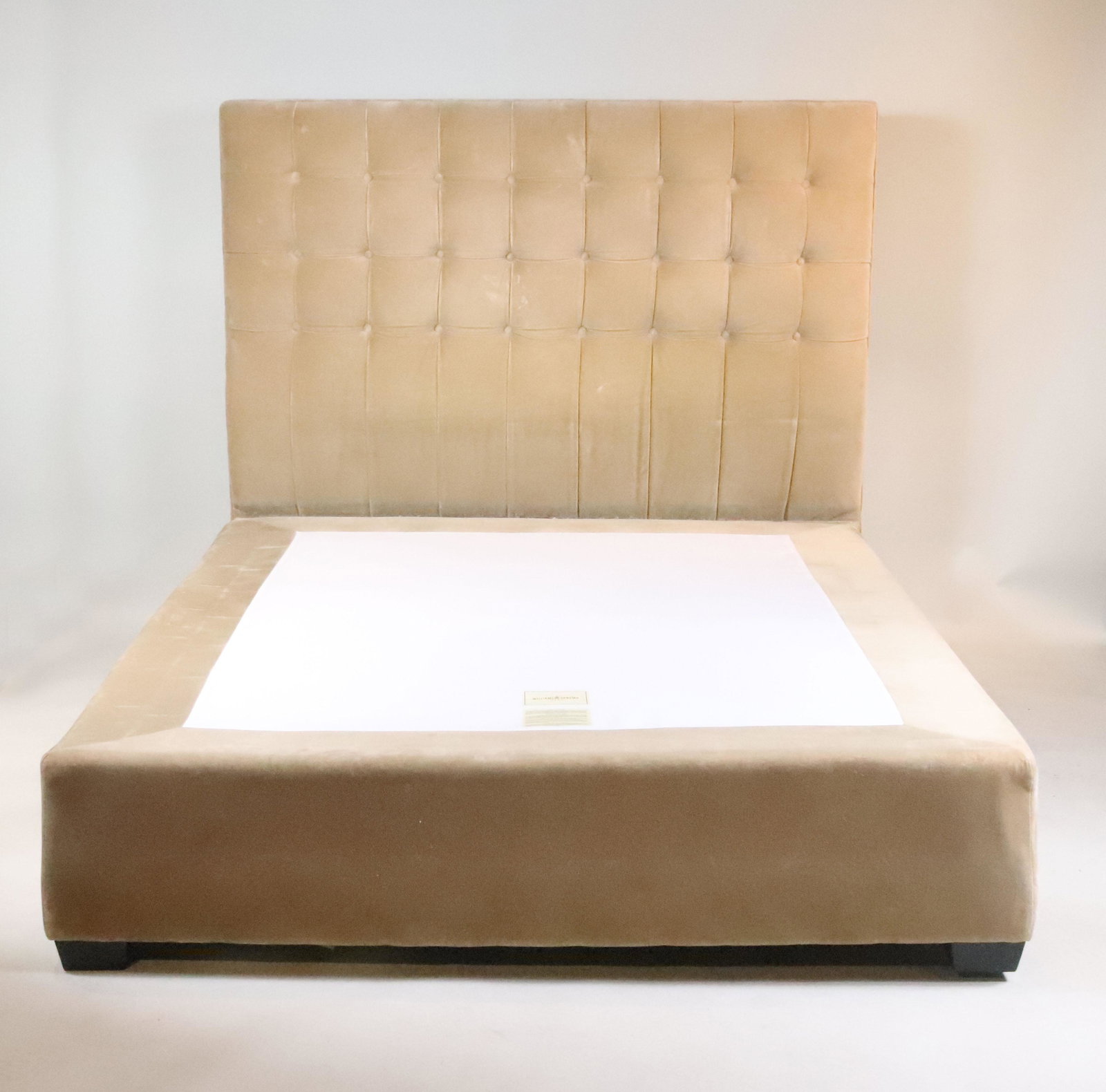 Modern Mitchell Gold & Bob Williams Bedstead (1 of 7)