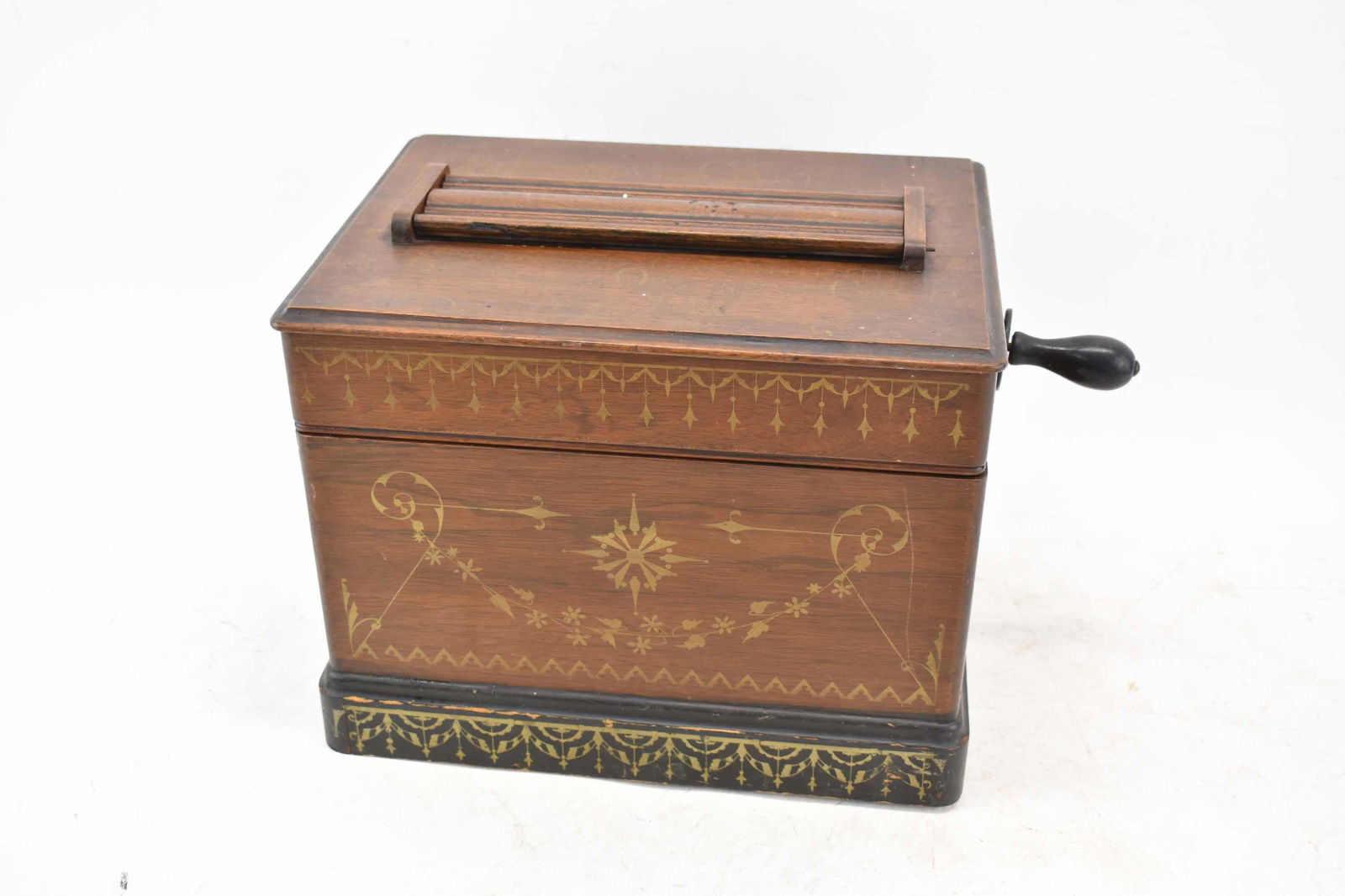 Musical Casket by Mechanical Orguinette Co. NY (1 of 10)