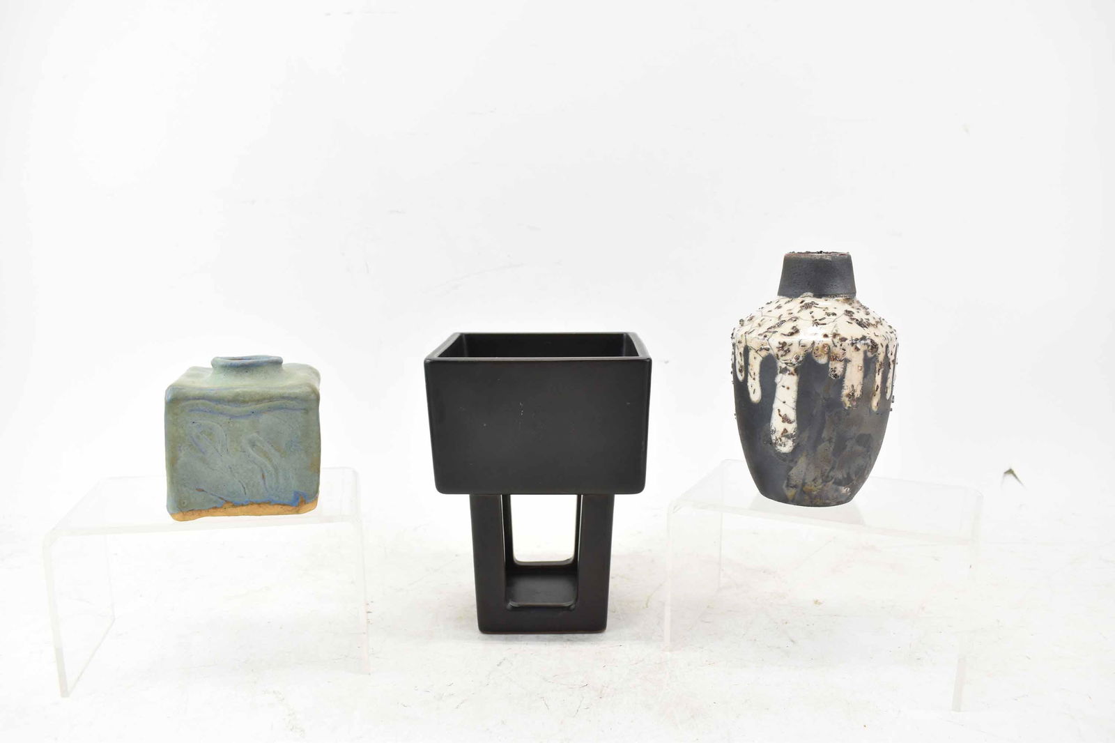 Small Raku Pottery Black & White Vase (1 of 7)