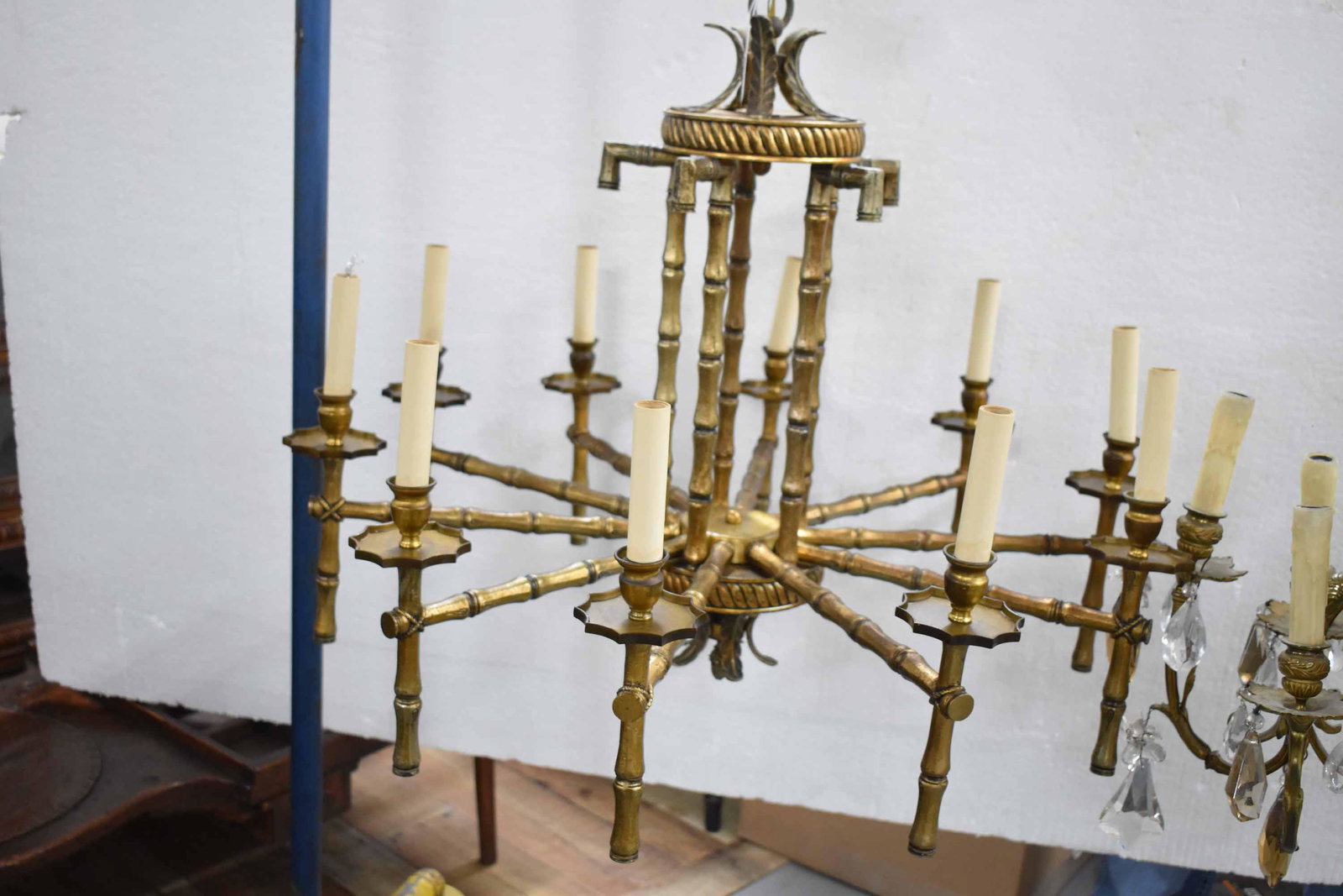 Faux Bamboo 10-Light Gilt Metal Chandelier: Faux Bamboo 10-Light Gilt Metal Chandelier Used condition, wear/worn, surface distress, unknown working condition Measures approximately 32" tall x 32" diameter