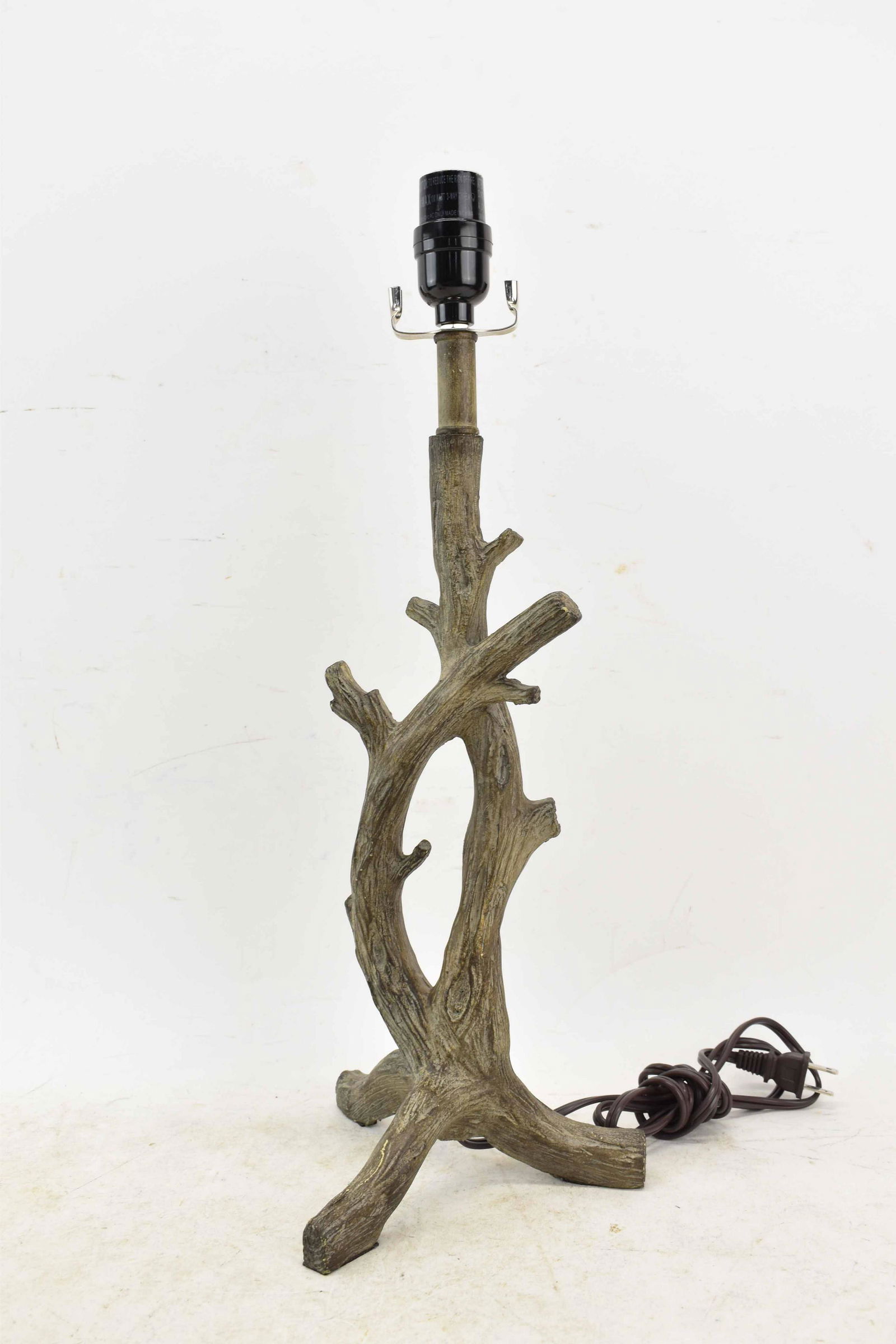 Tree Branch Form Table Lamp (1 of 4)